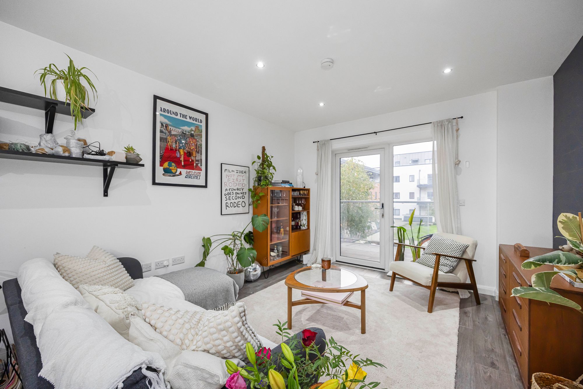 2 bed flat for sale in Manston Court, Walthamstow, E17 1