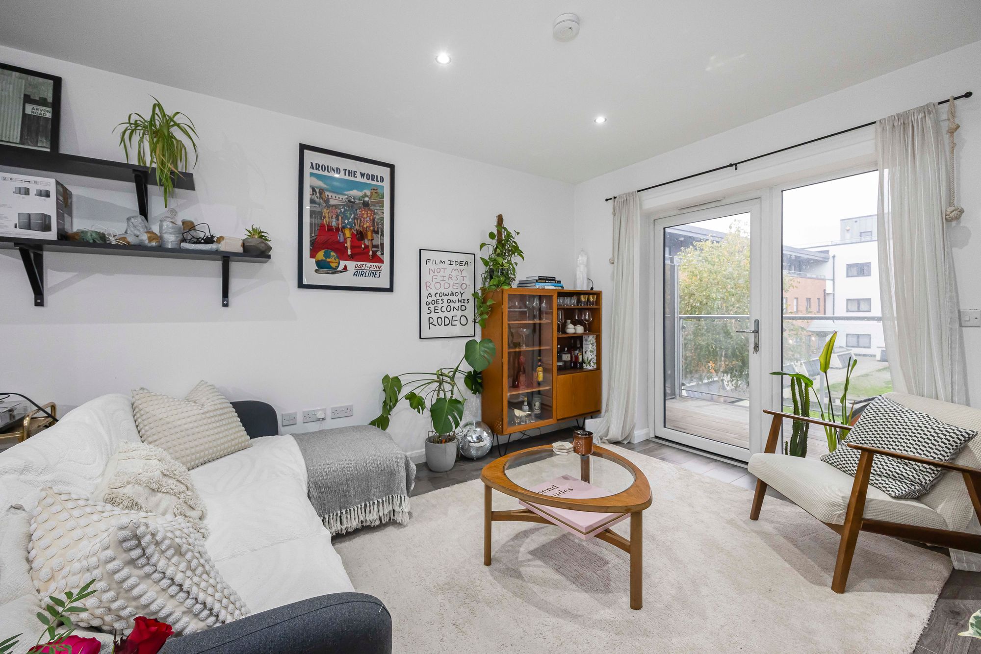 2 bed flat for sale in Manston Court, Walthamstow, E17  - Property Image 7