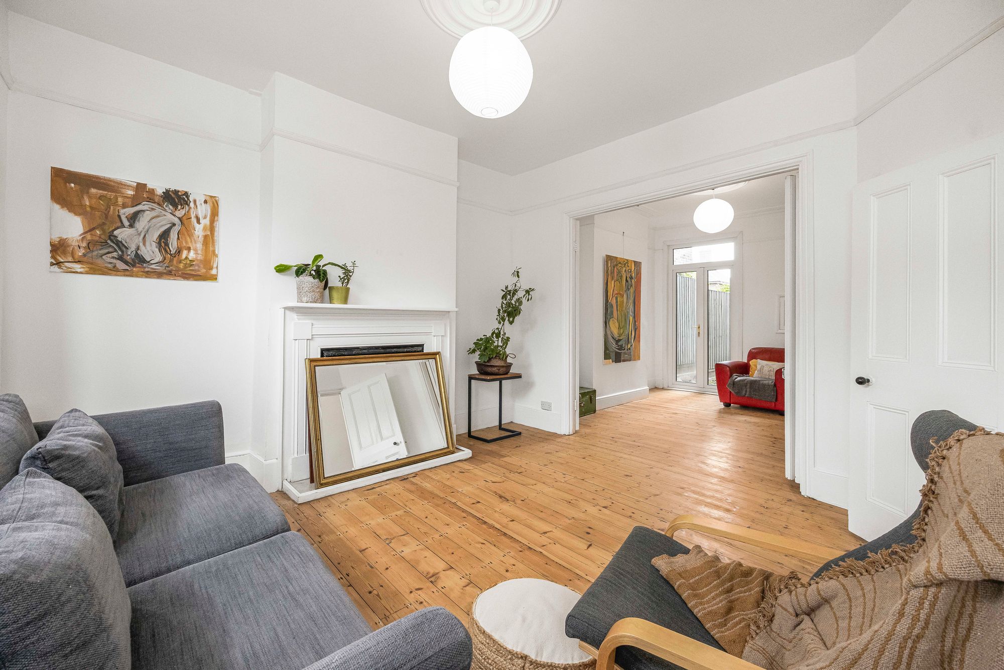 3 bed mid-terraced house for sale in Chesterfield Road, Leyton, E10  - Property Image 3