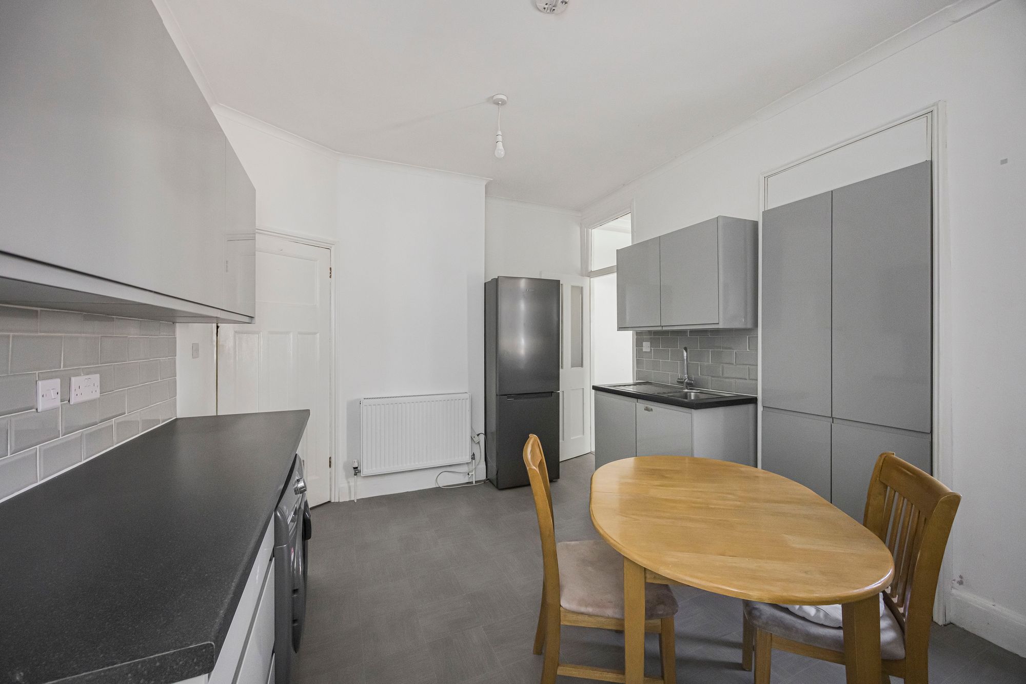 2 bed flat for sale in Park Road, Leyton, E10  - Property Image 9