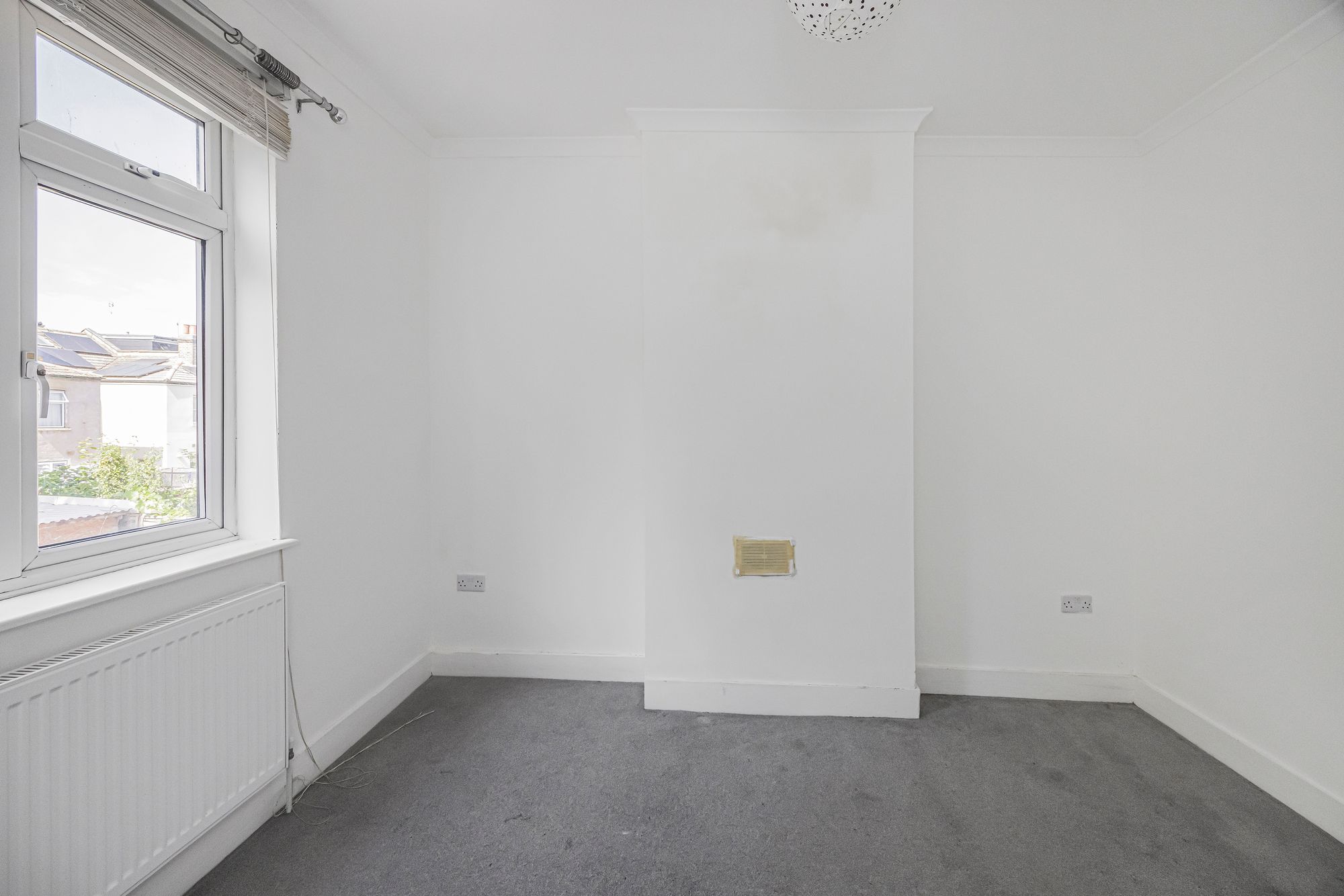 2 bed flat for sale in Park Road, Leyton, E10  - Property Image 11