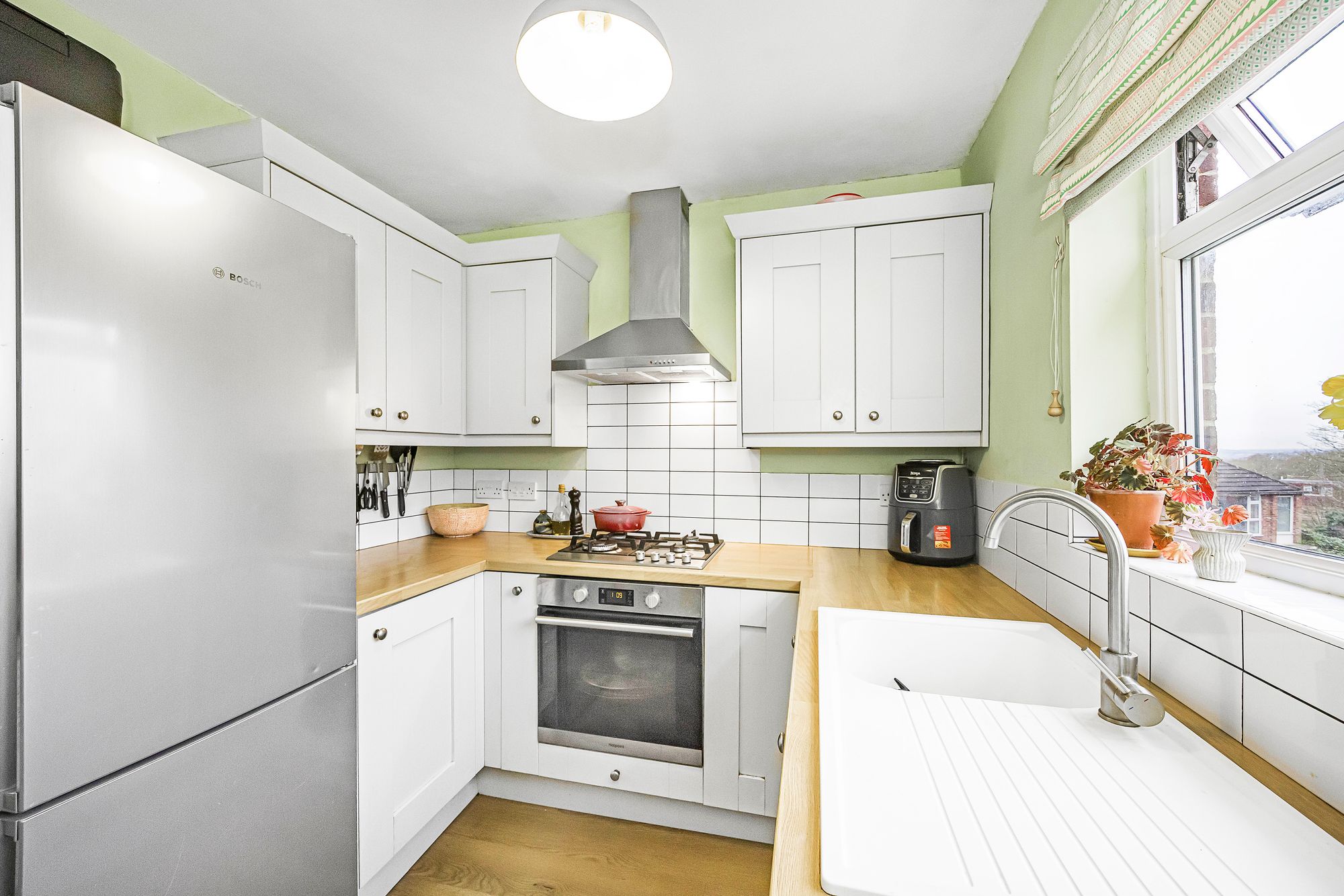 2 bed flat for sale in Top House Rise, London  - Property Image 6