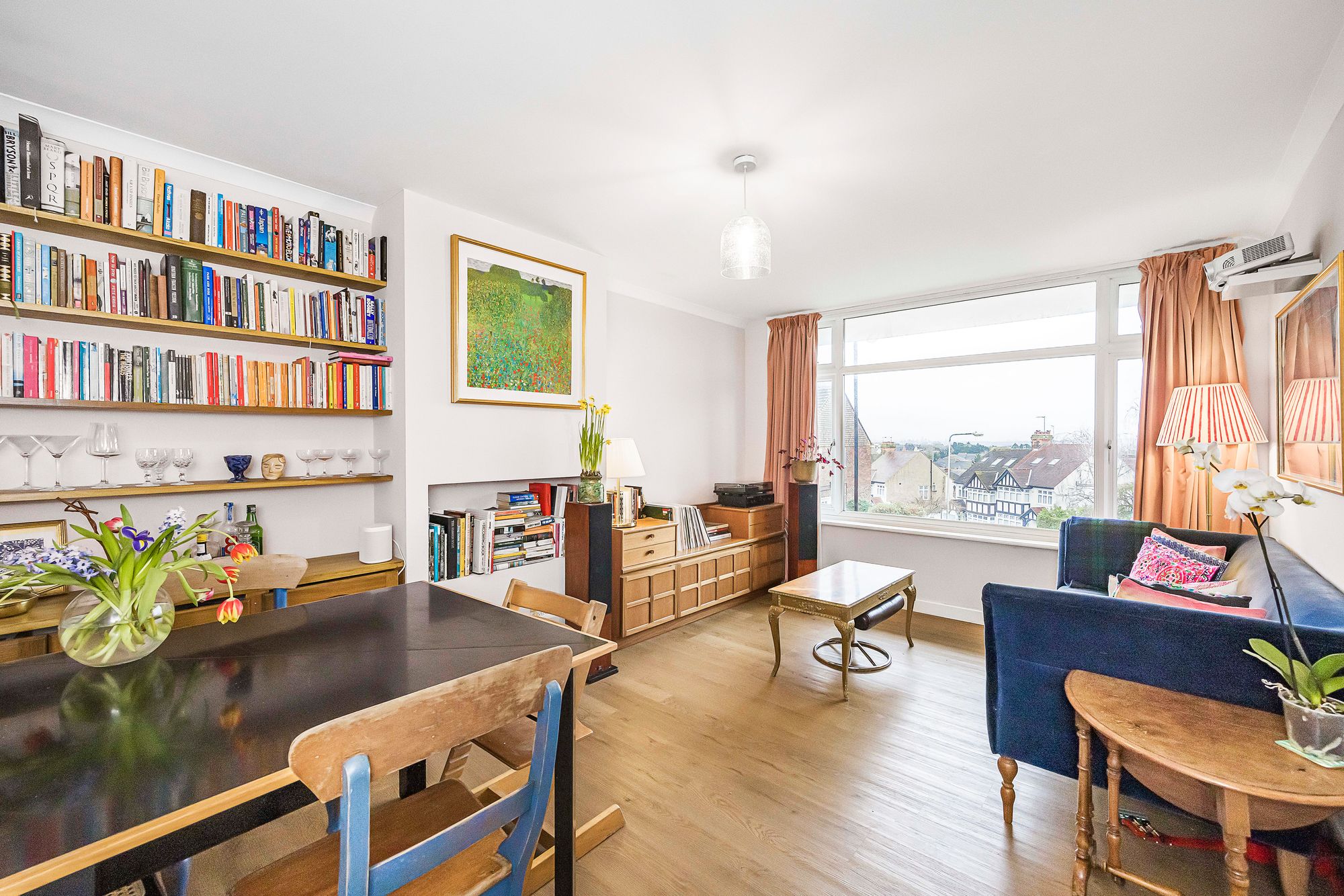 2 bed flat for sale in Top House Rise, London  - Property Image 2