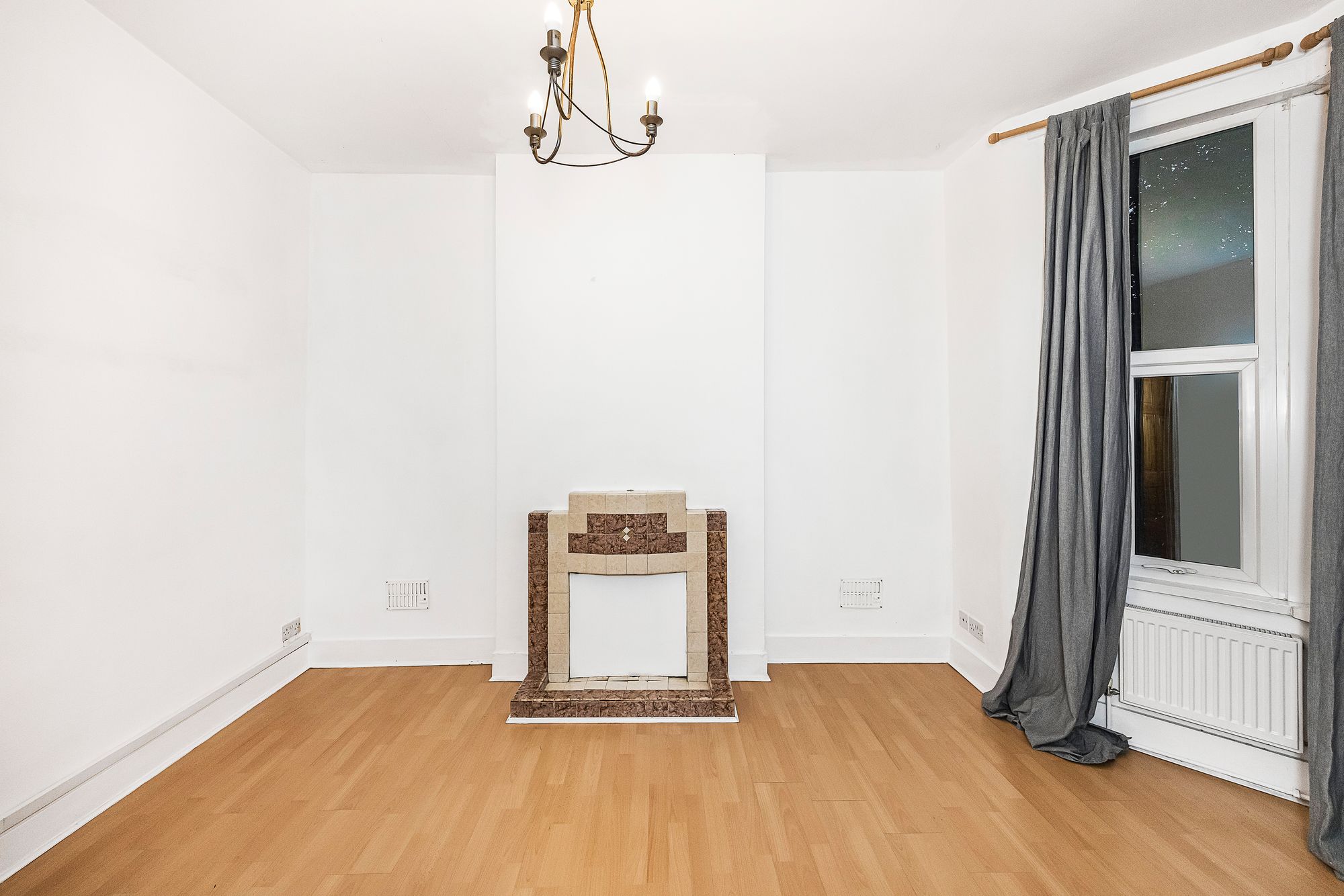2 bed flat for sale in Albert Road, Leyton, E10 9