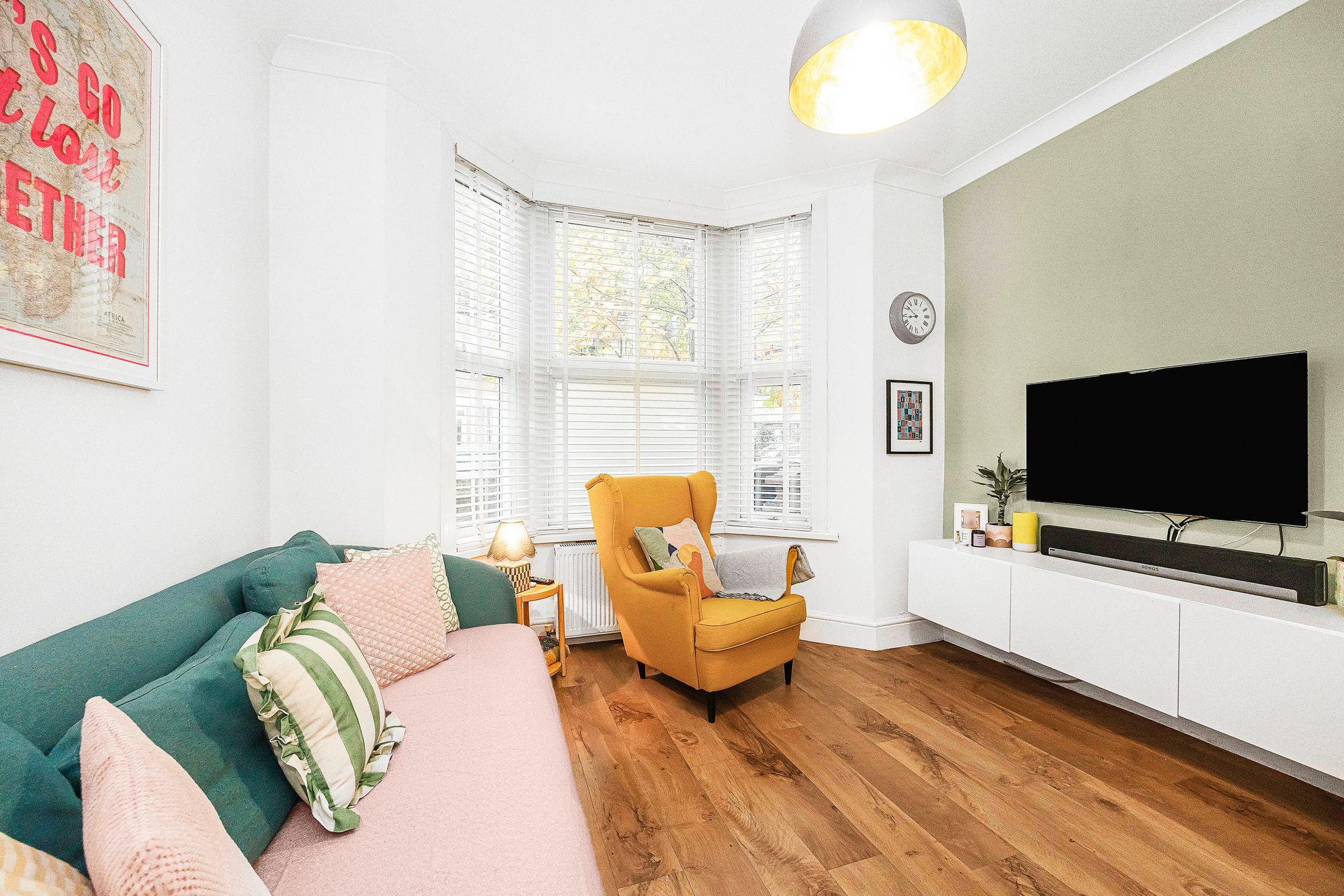 2 bed flat for sale in Buckland Road, London  - Property Image 3