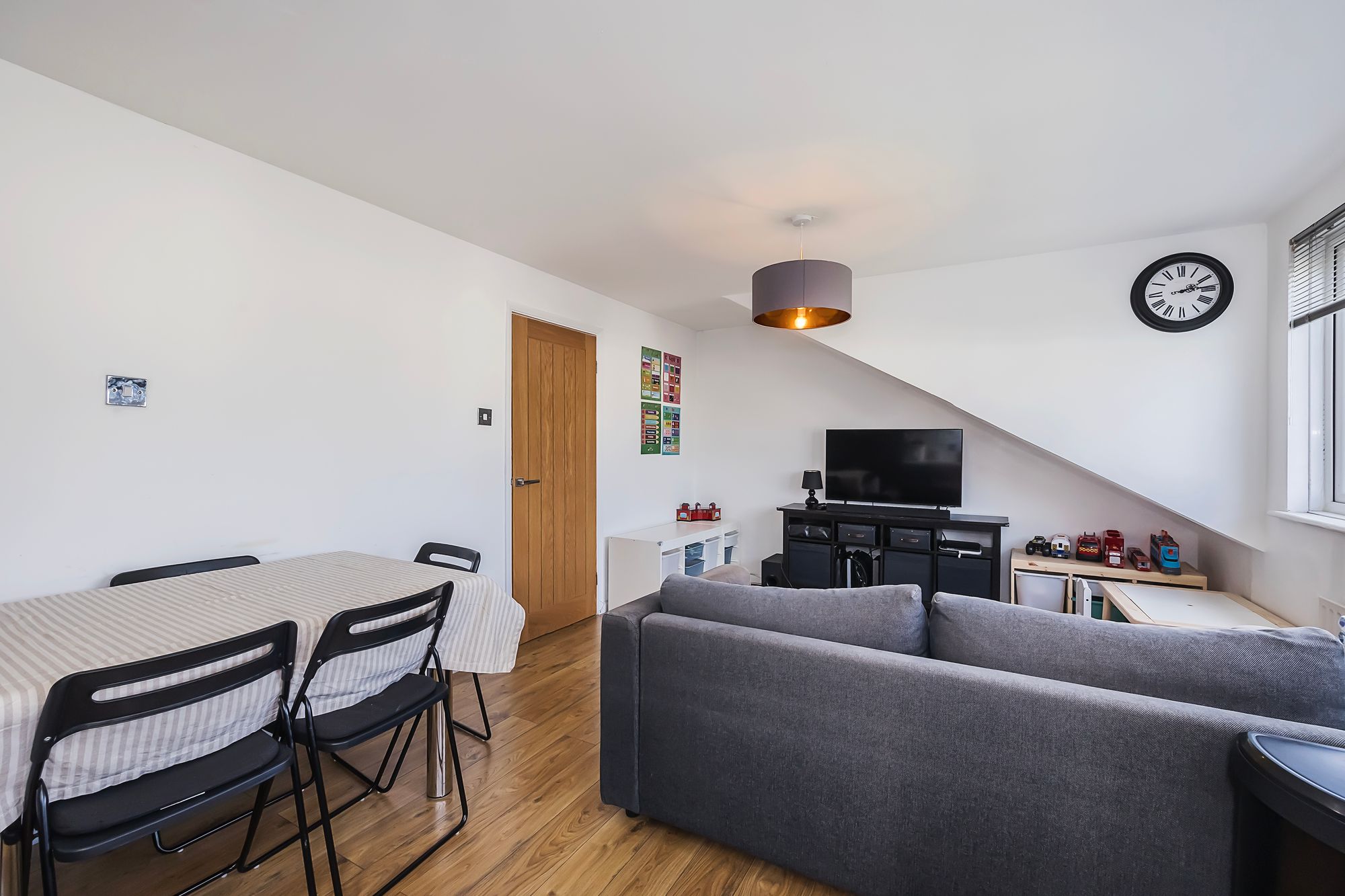 1 bed flat for sale in Capworth Street, Leyton, E10  - Property Image 4