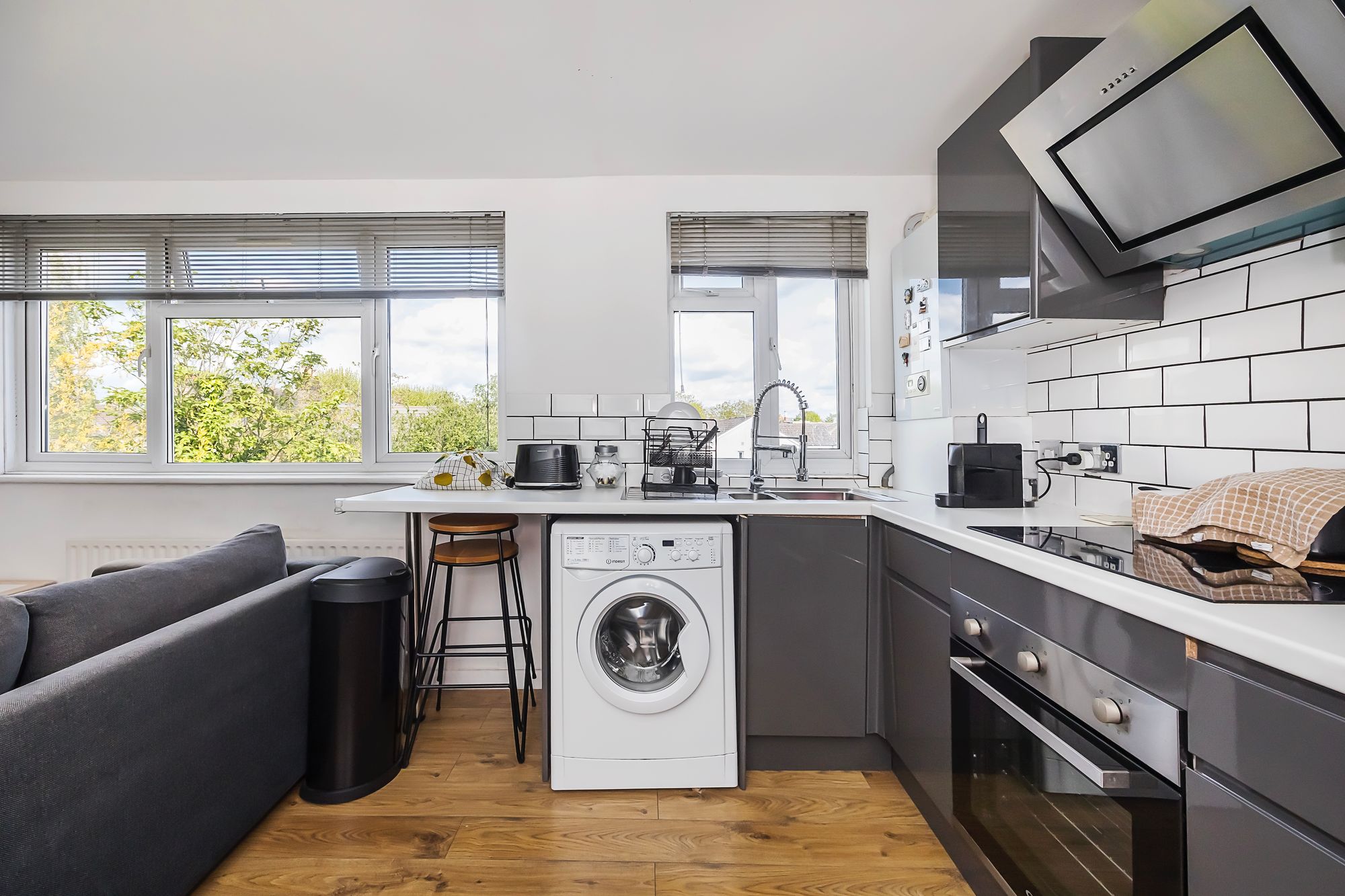1 bed flat for sale in Capworth Street, Leyton, E10  - Property Image 2