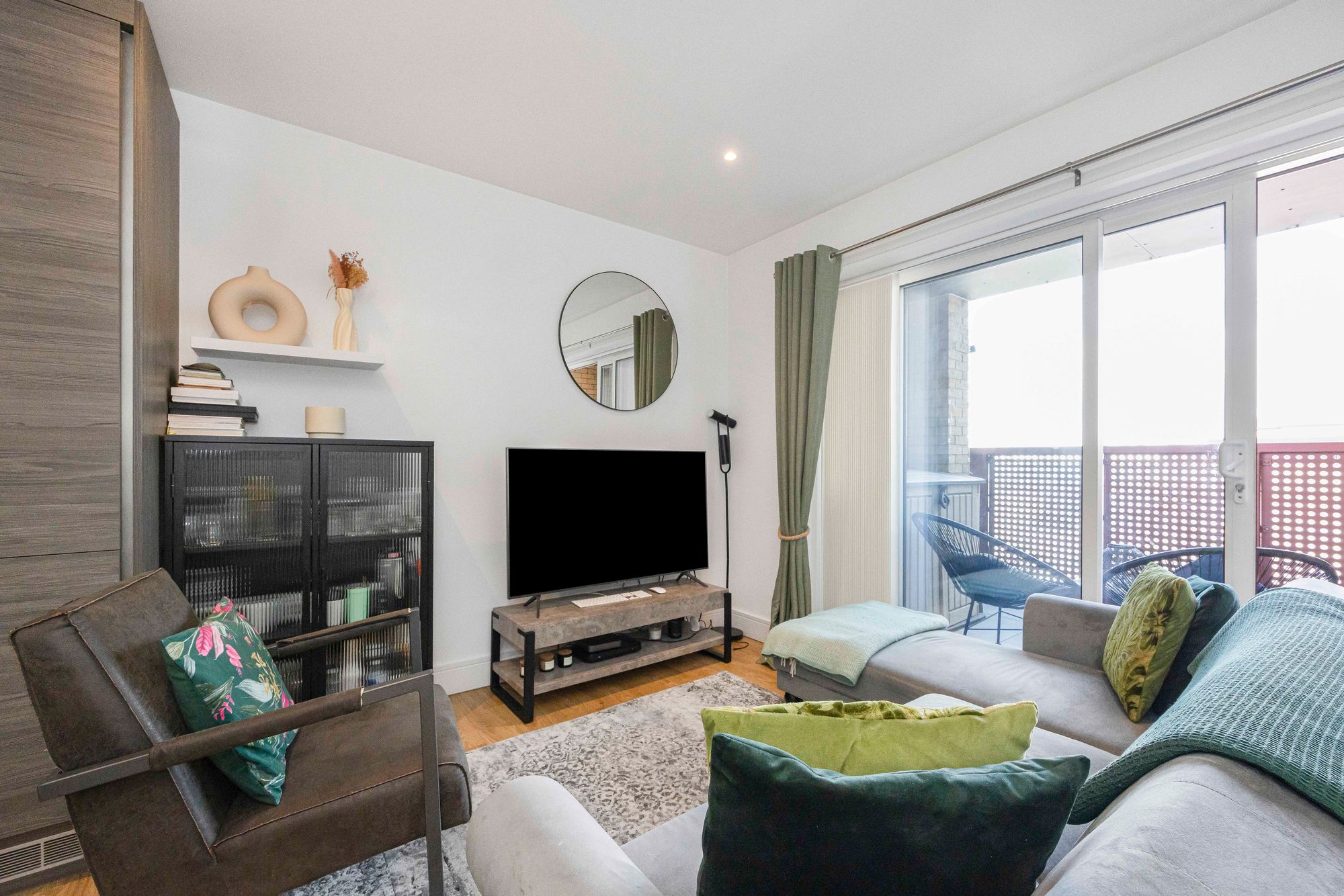 2 bed apartment for sale in Bevan Court, Leyton, E10 2