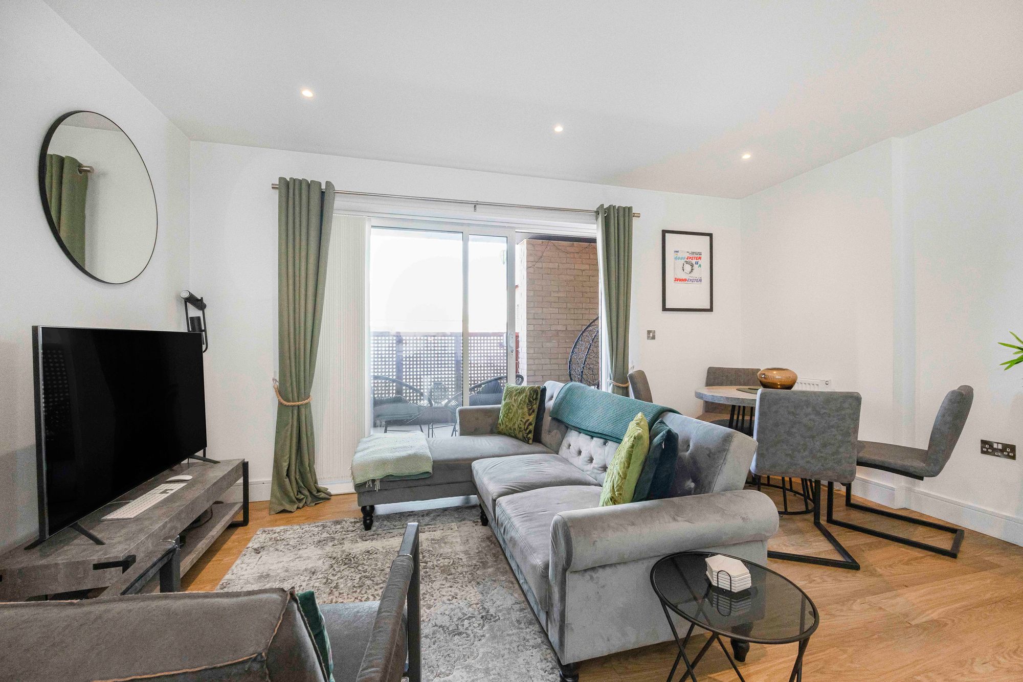 2 bed apartment for sale in Bevan Court, Leyton, E10  - Property Image 6