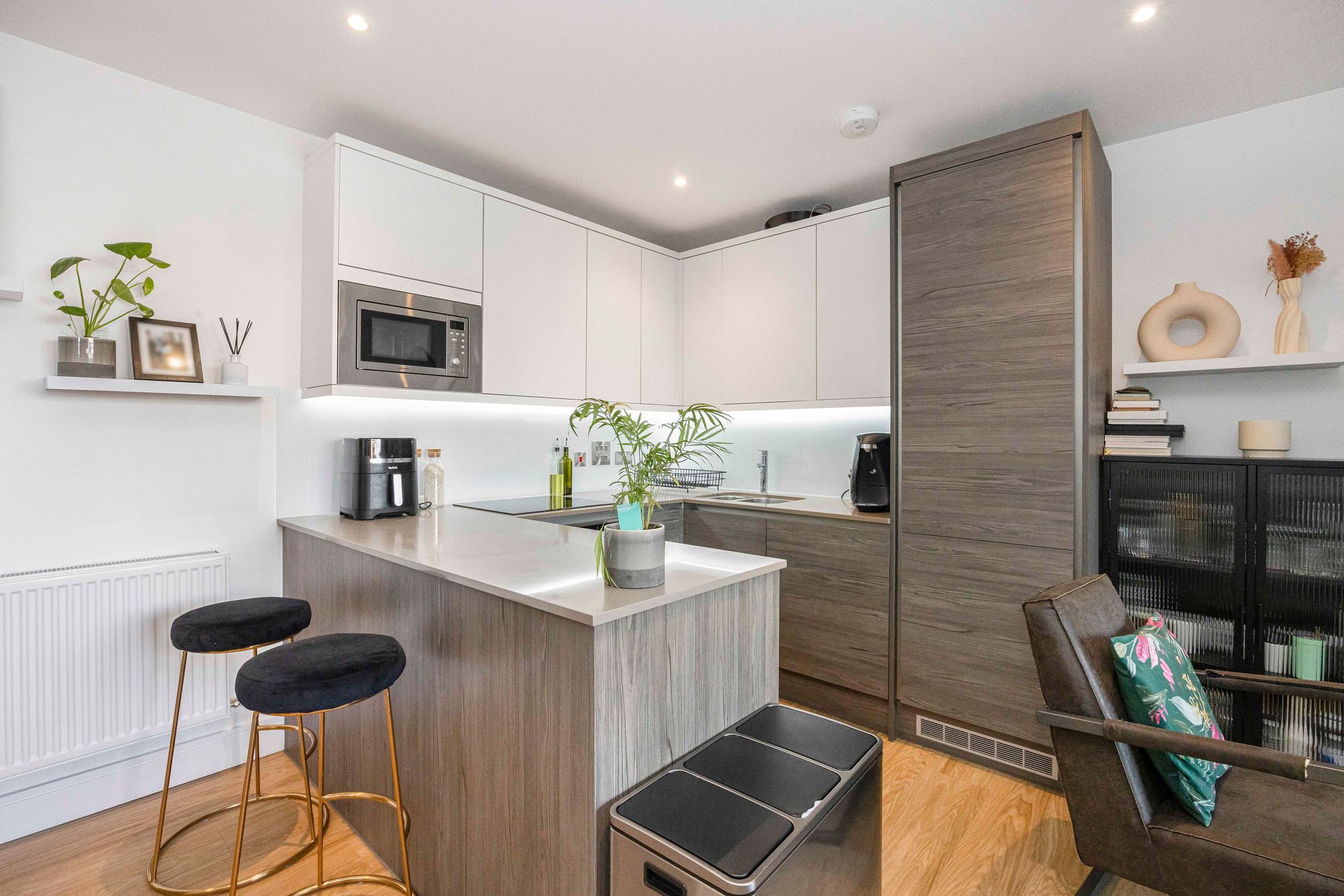 2 bed apartment for sale in Bevan Court, Leyton, E10 7