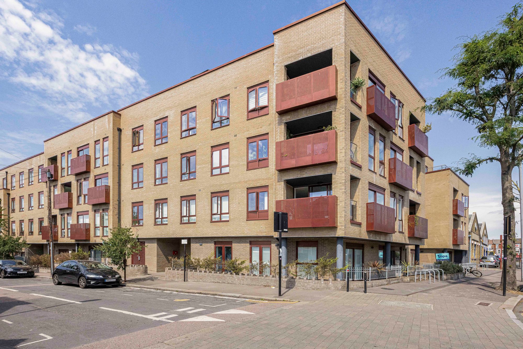 2 bed apartment for sale in Bevan Court, Leyton, E10