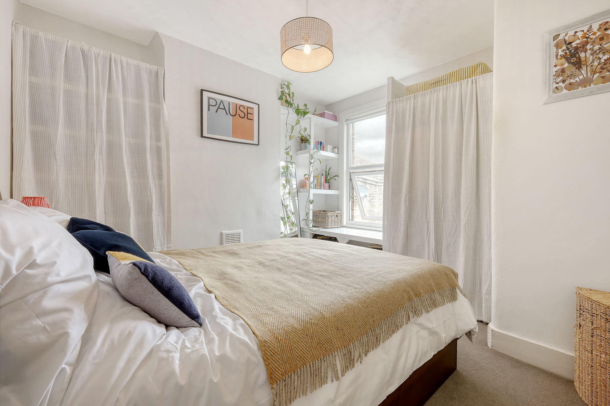 3 bed flat for sale in St. Annes Road, London, E11 10