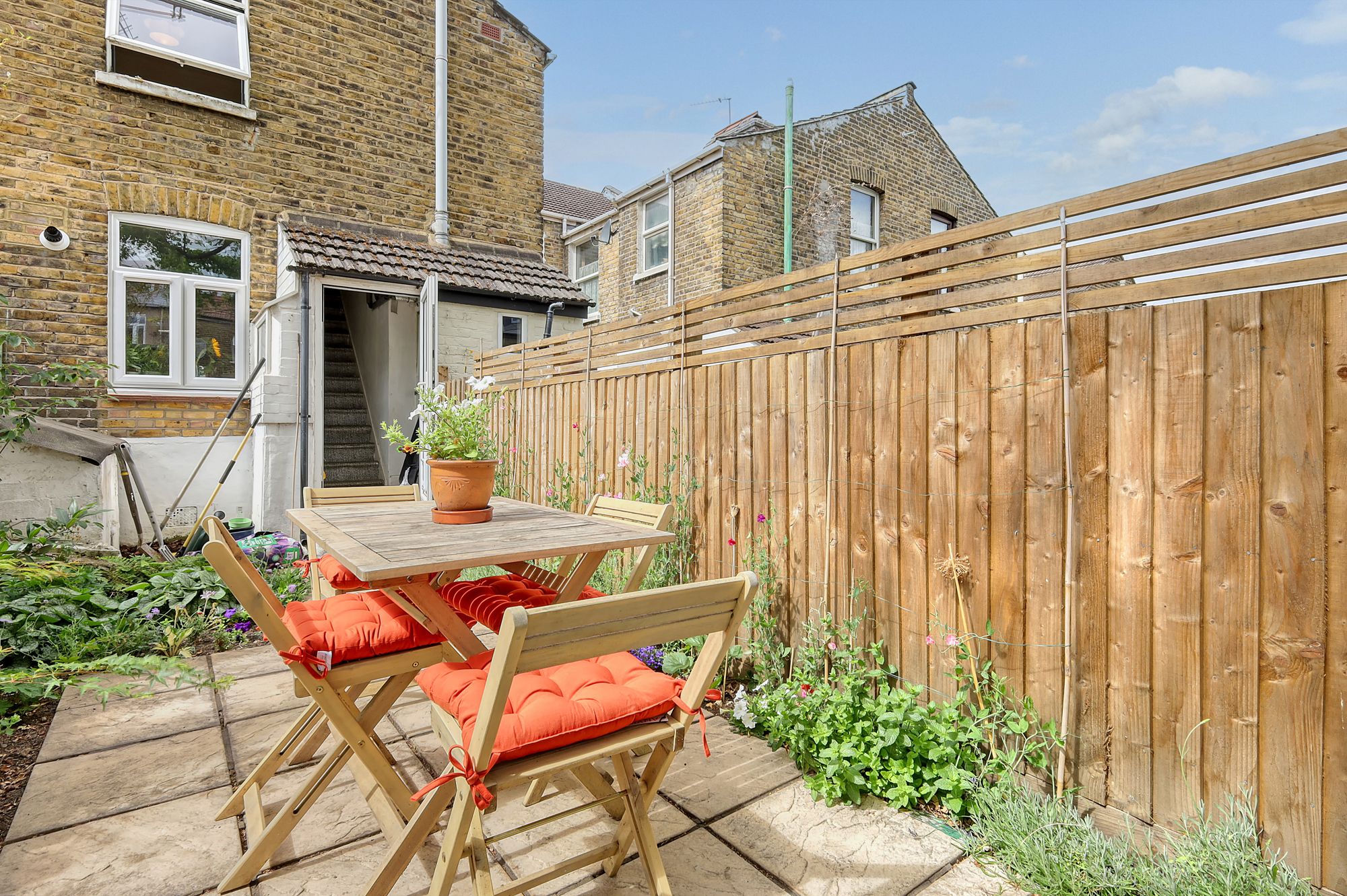3 bed flat for sale in St. Annes Road, London, E11  - Property Image 8