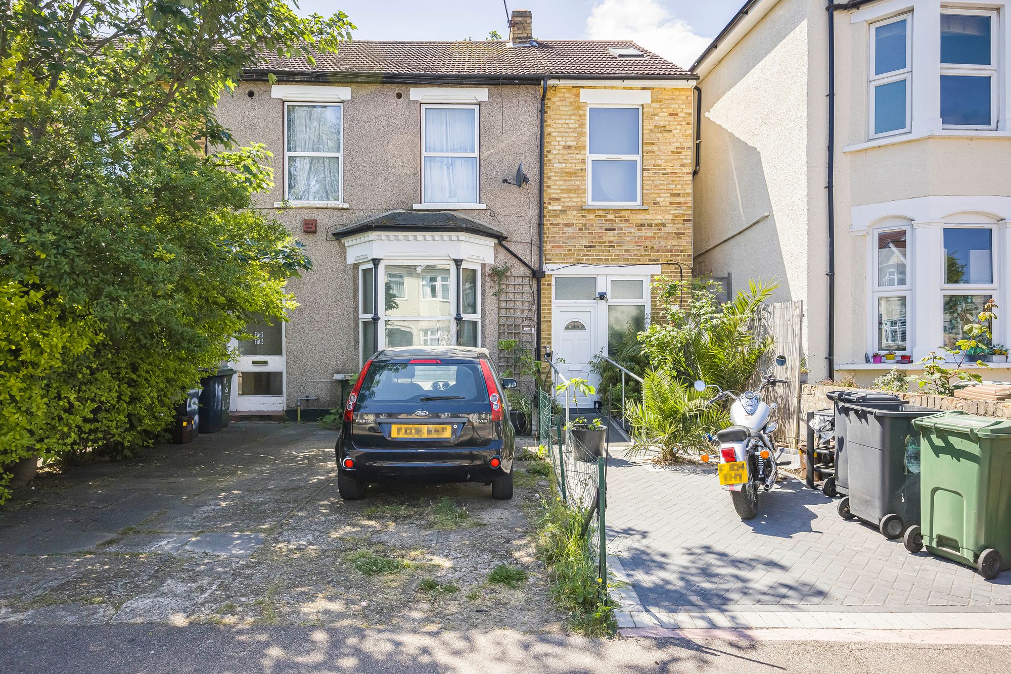 1 bed ground floor flat for sale in Vicarage Road, Leyton E10 - Property Image 1