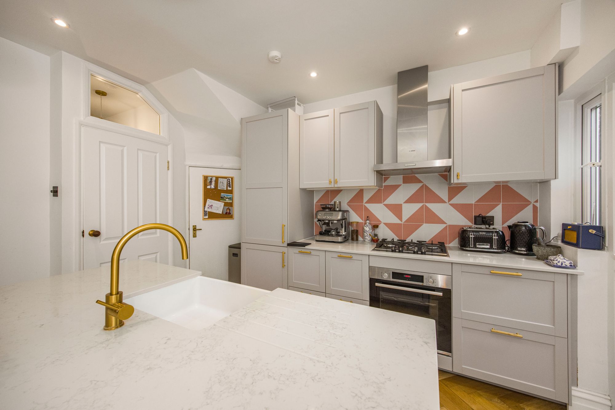 2 bed house to rent in Brisbane Road, Leyton, E10 6