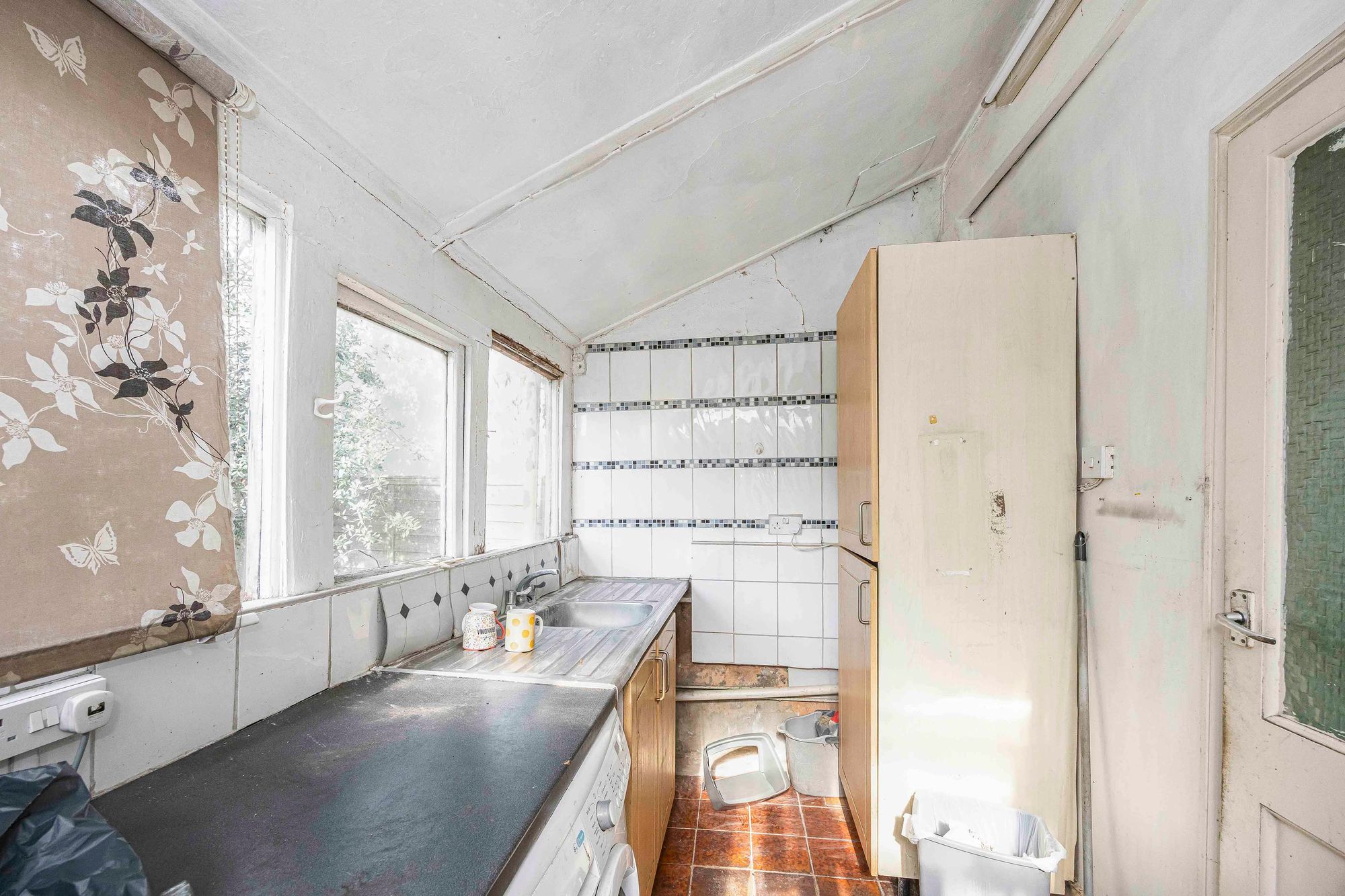 3 bed mid-terraced house for sale in St. Georges Road, Leyton  - Property Image 7