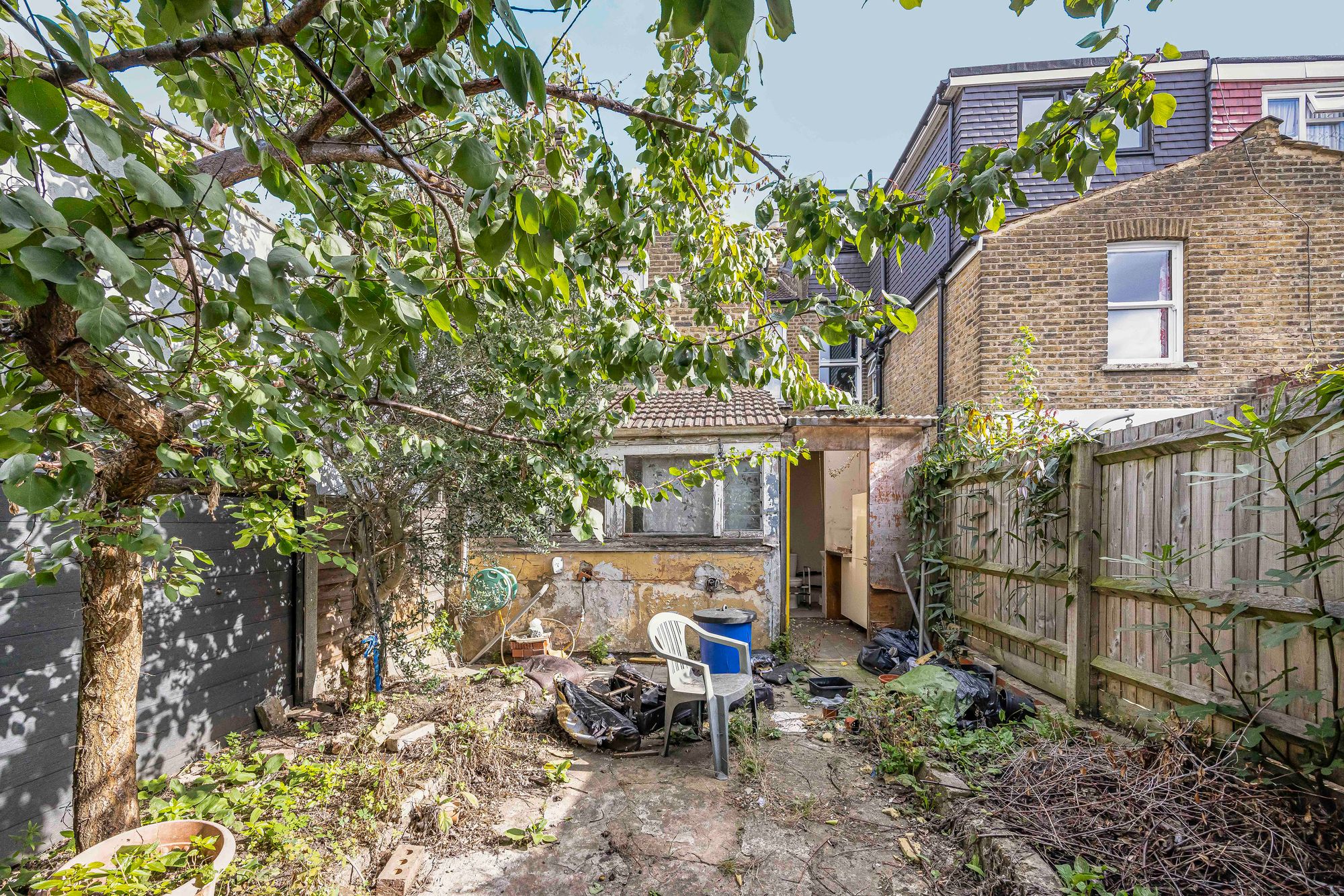 3 bed mid-terraced house for sale in St. Georges Road, Leyton 13