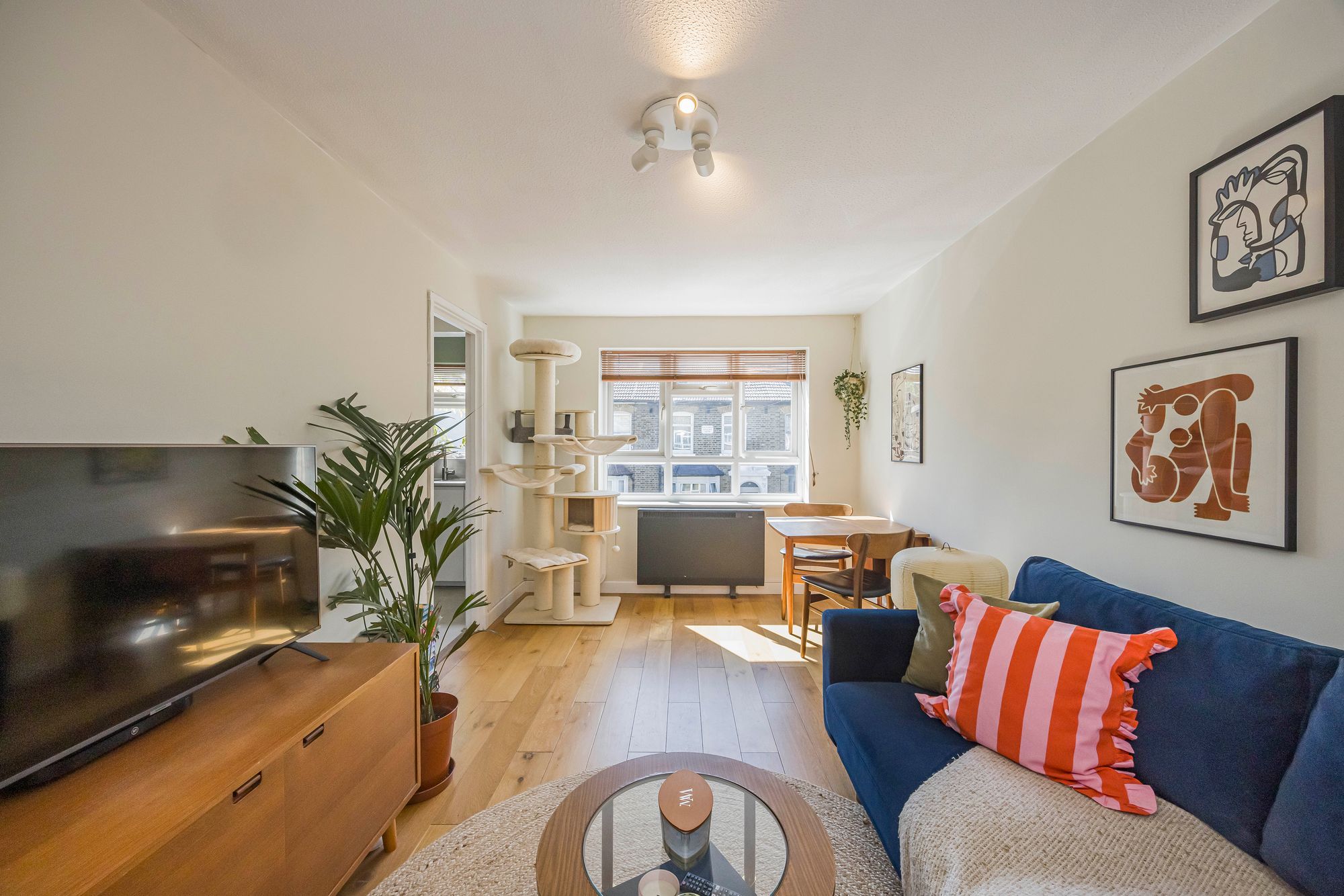 1 bed flat for sale in Salway House, Thornhill Road, Leyton, E10