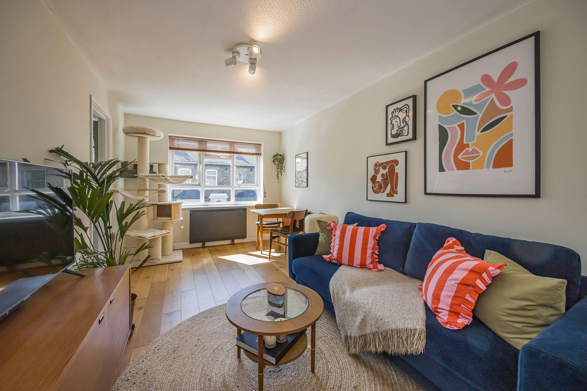 1 bed flat for sale in Salway House, Thornhill Road, Leyton, E10  - Property Image 5