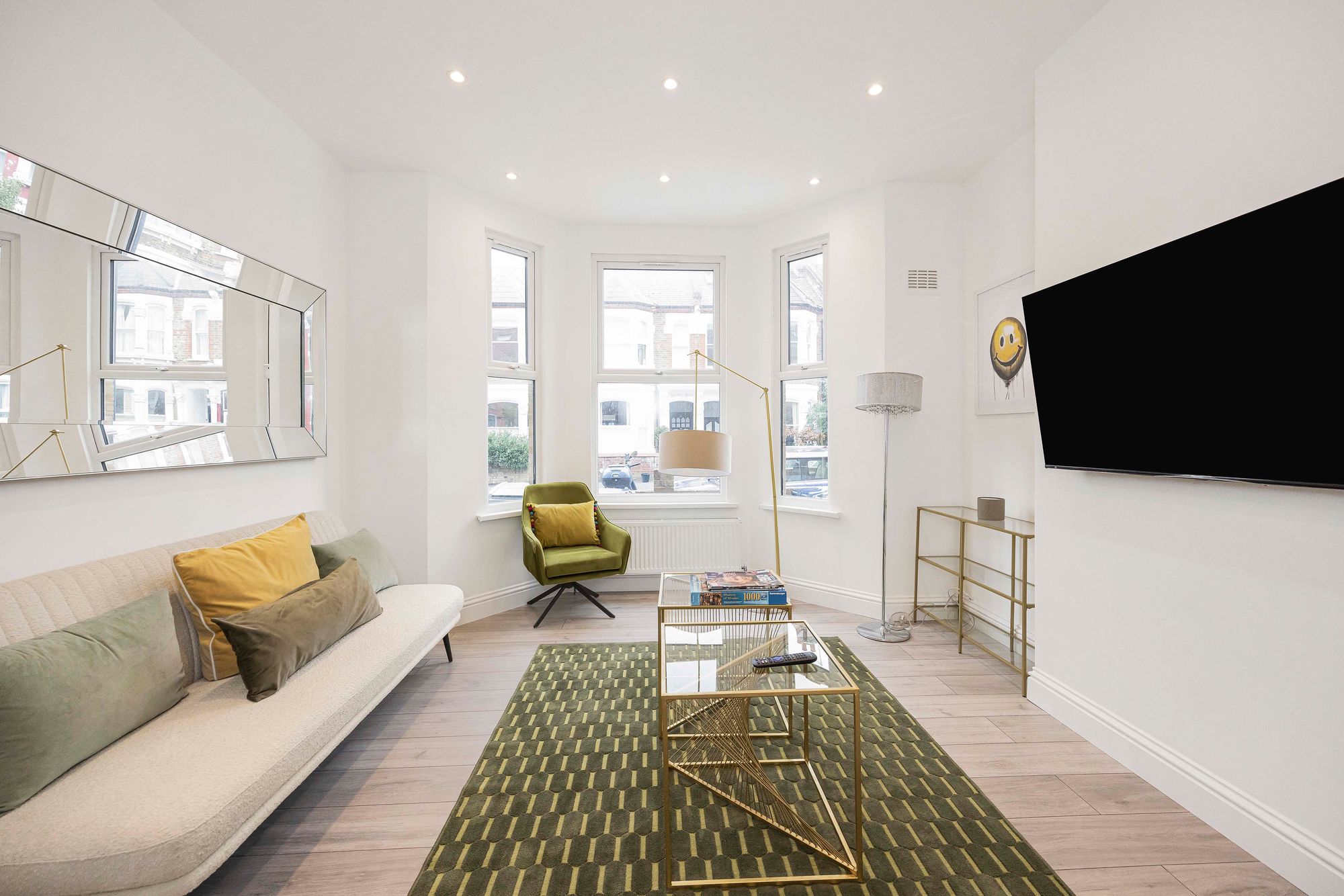 2 bed flat for sale in Ashburnham Road, London, NW10  - Property Image 5