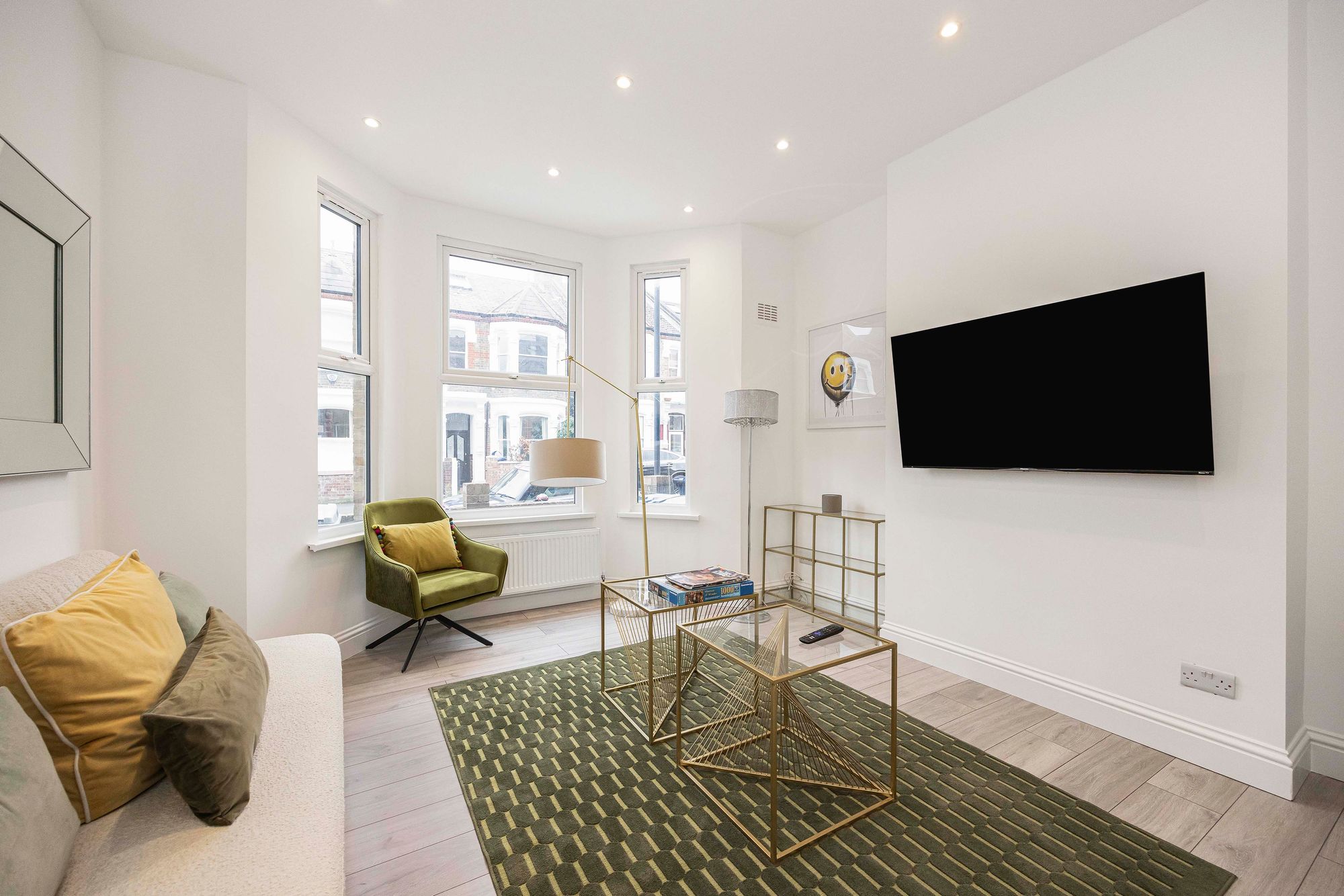 2 bed flat for sale in Ashburnham Road, London, NW10  - Property Image 6