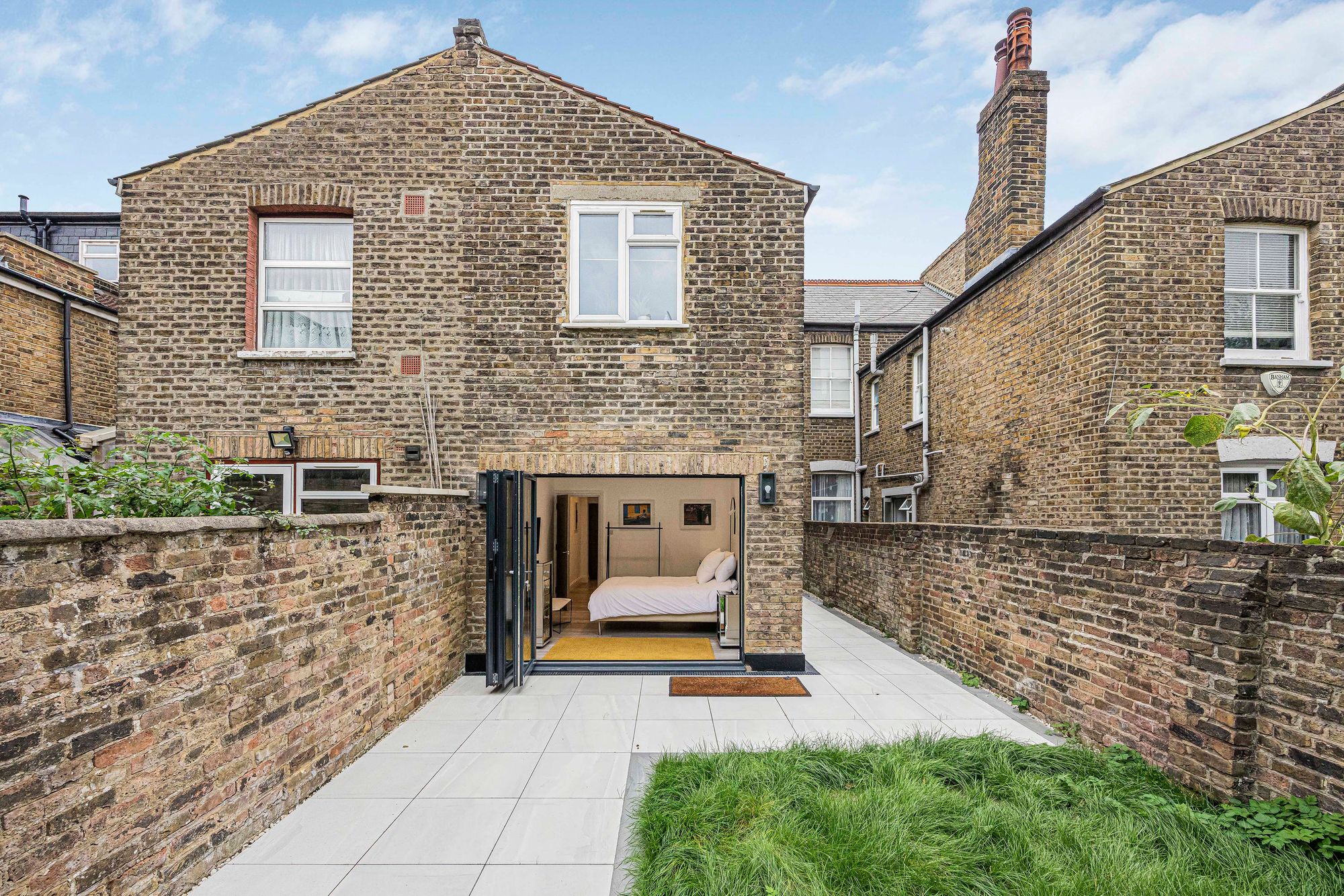 2 bed flat for sale in Ashburnham Road, London, NW10  - Property Image 19