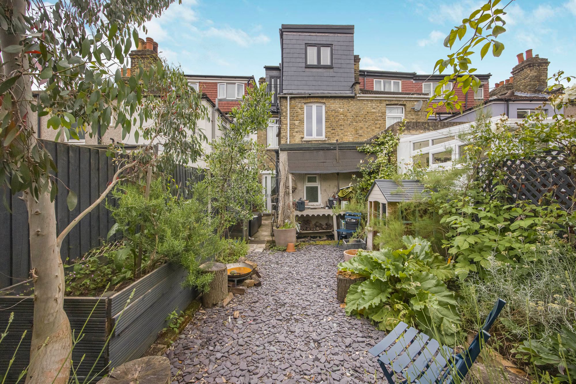 5 bed flat to rent in Church Road, Leyton, E10 21