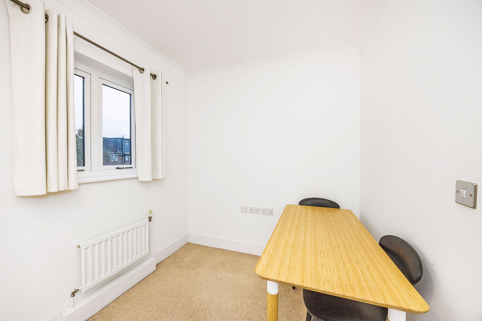 4 bed terraced house for sale in Claude Road, London  - Property Image 8