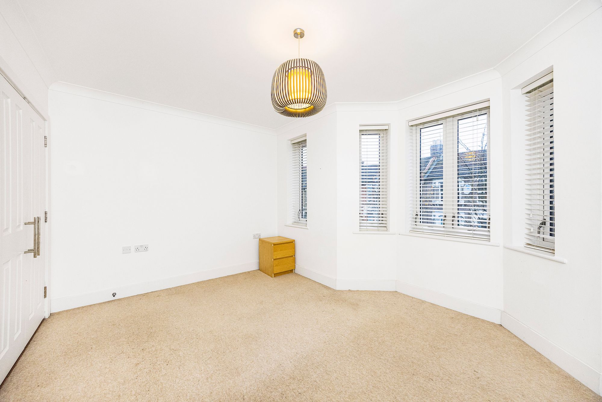 4 bed terraced house for sale in Claude Road, London  - Property Image 11