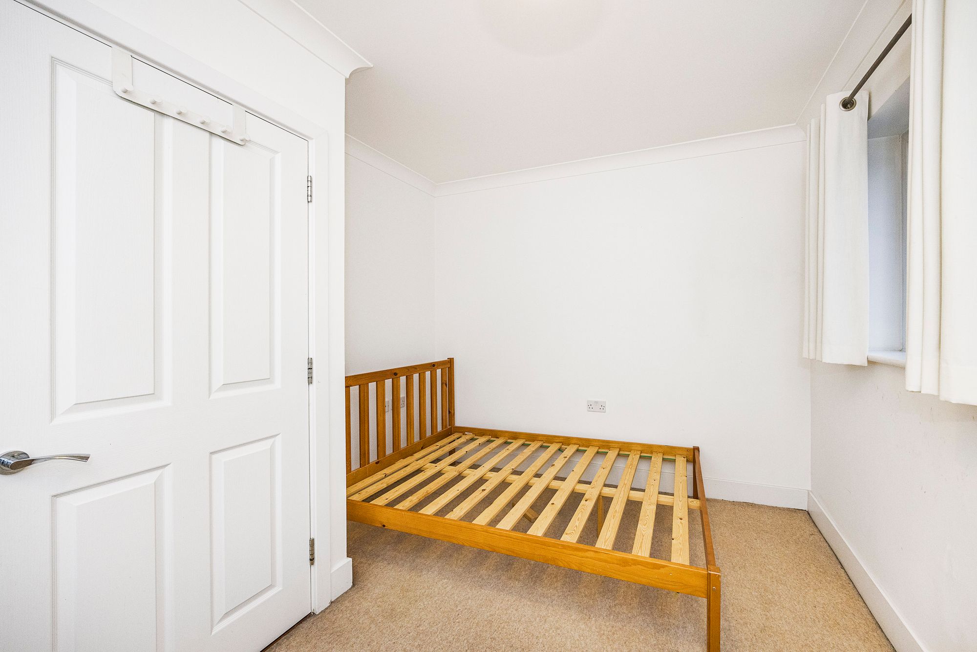 4 bed terraced house for sale in Claude Road, Leyton, E10 10