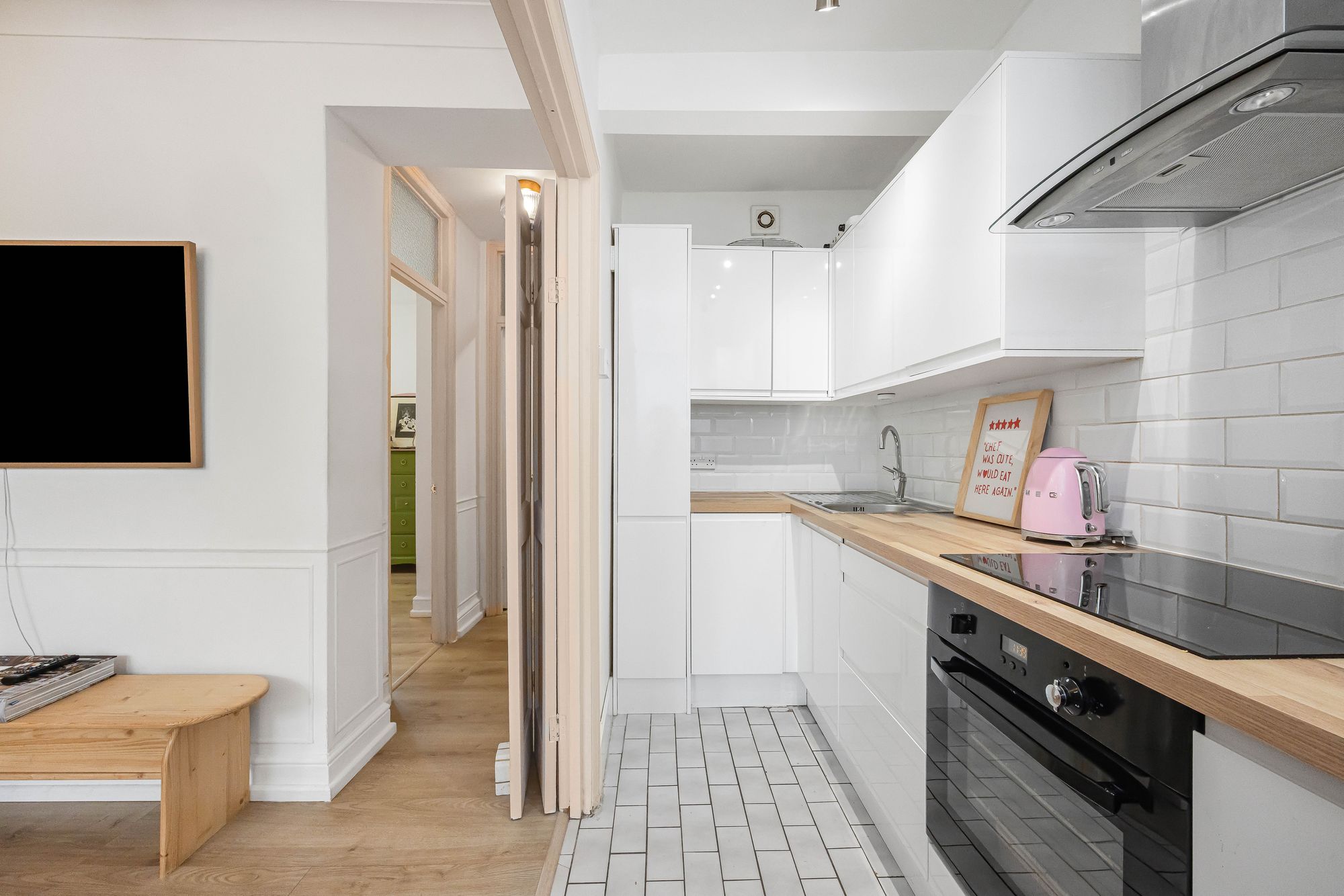 1 bed flat for sale in High Road Leyton, Leyton, E10 6