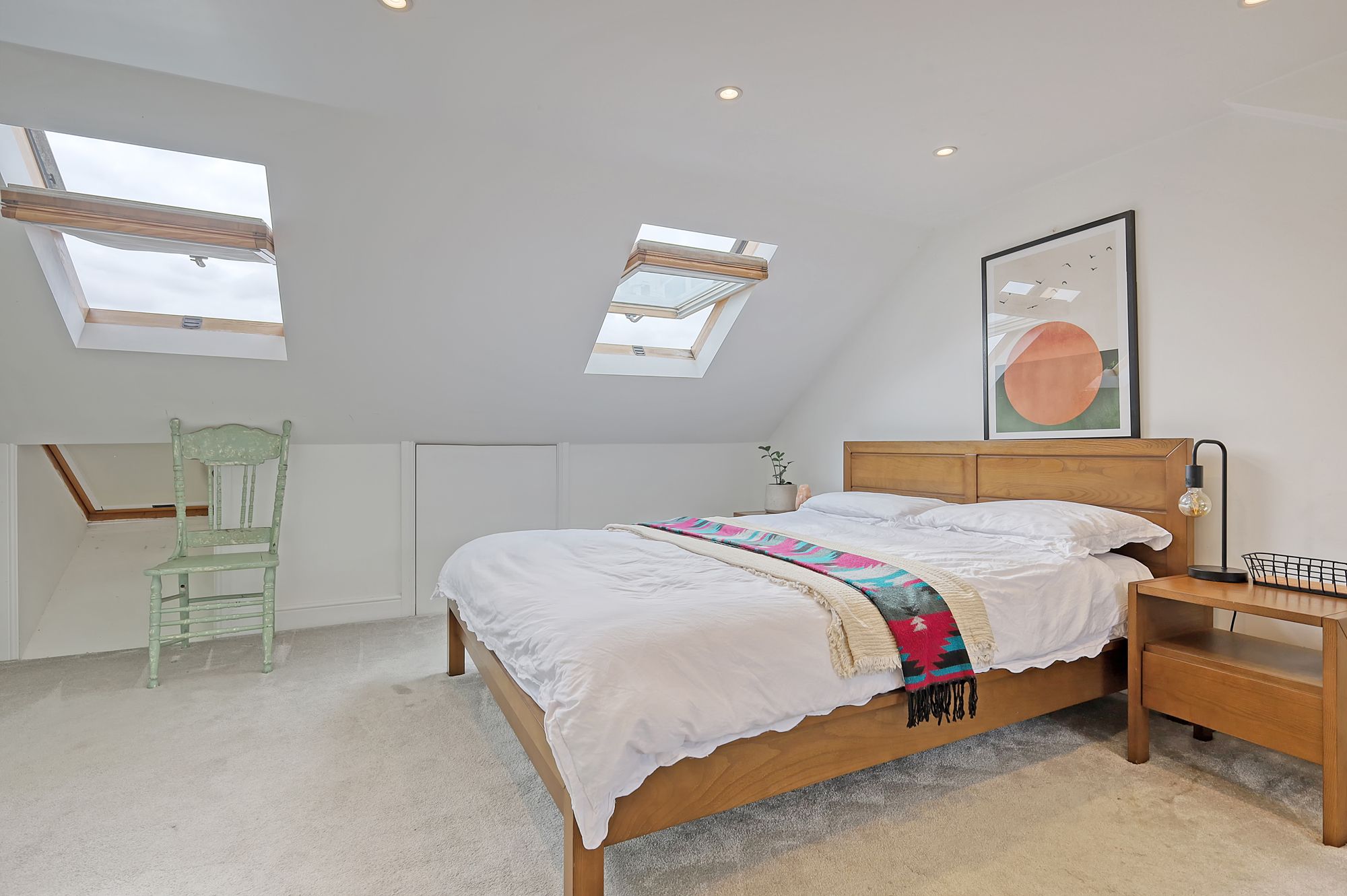 4 bed mid-terraced house for sale in Murchison Road, London, E10 18