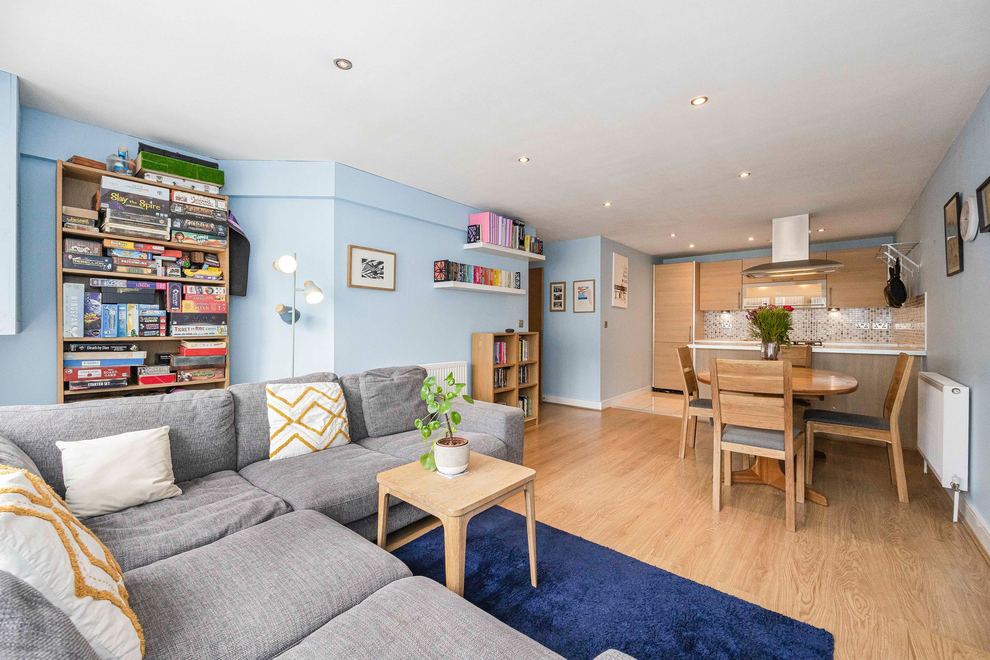 2 bed flat for sale in Maud Road, Plaza Heights, E10  - Property Image 1