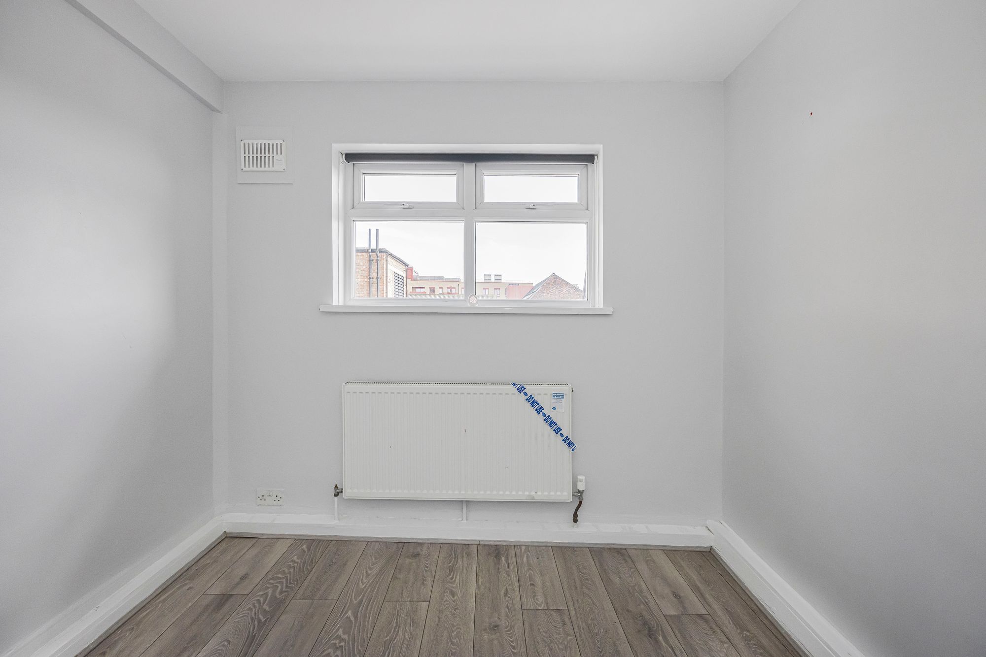 2 bed flat for sale in Bridge Court, Lea Bridge Road, Leyton, E10 2