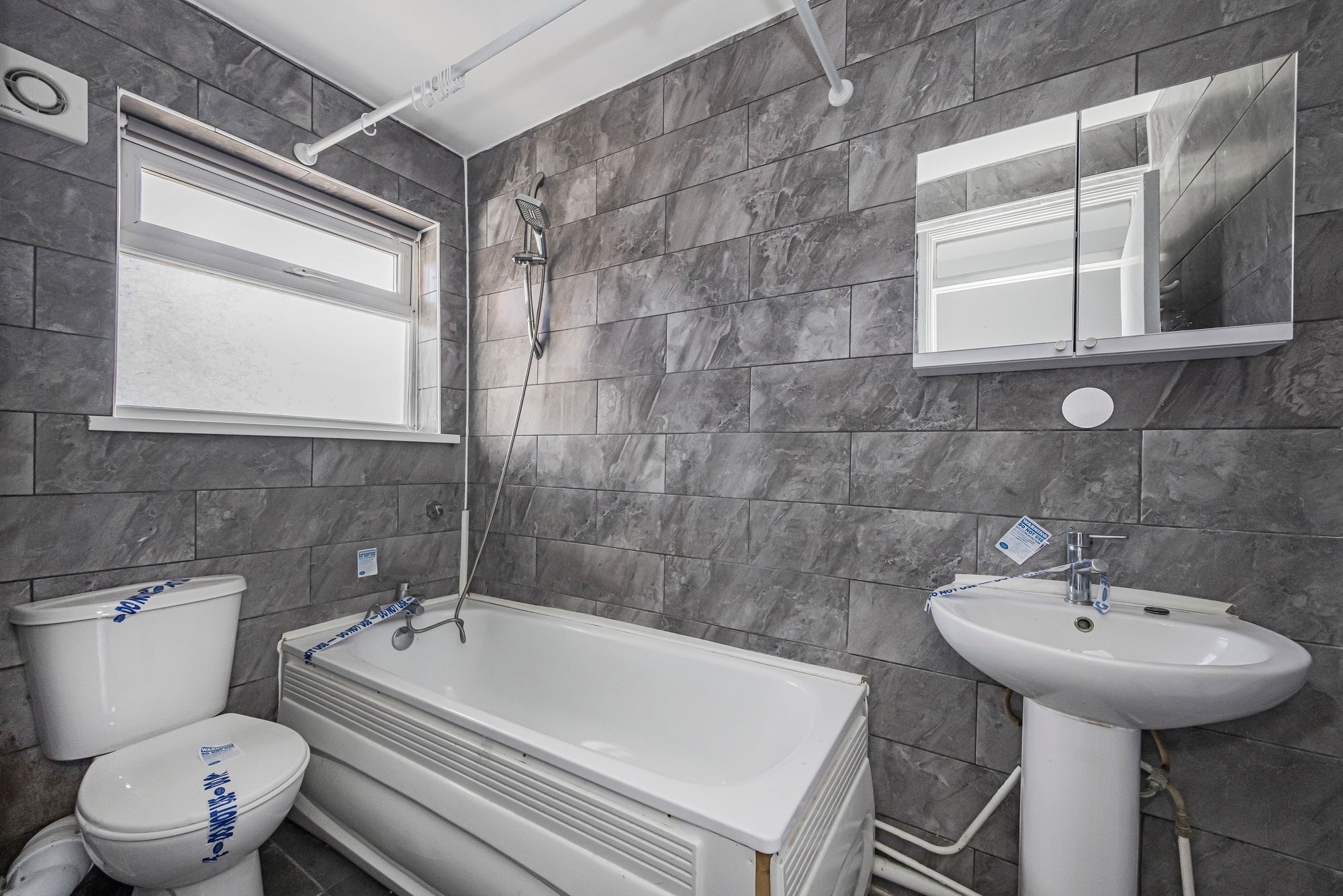 2 bed flat for sale in Bridge Court, Lea Bridge Road, Leyton, E10 5