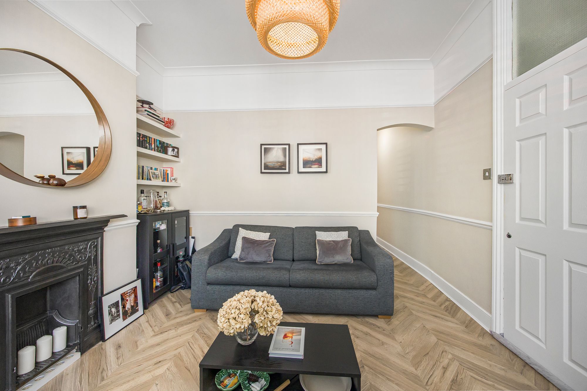 2 bed flat to rent in Buckland Road, London  - Property Image 2