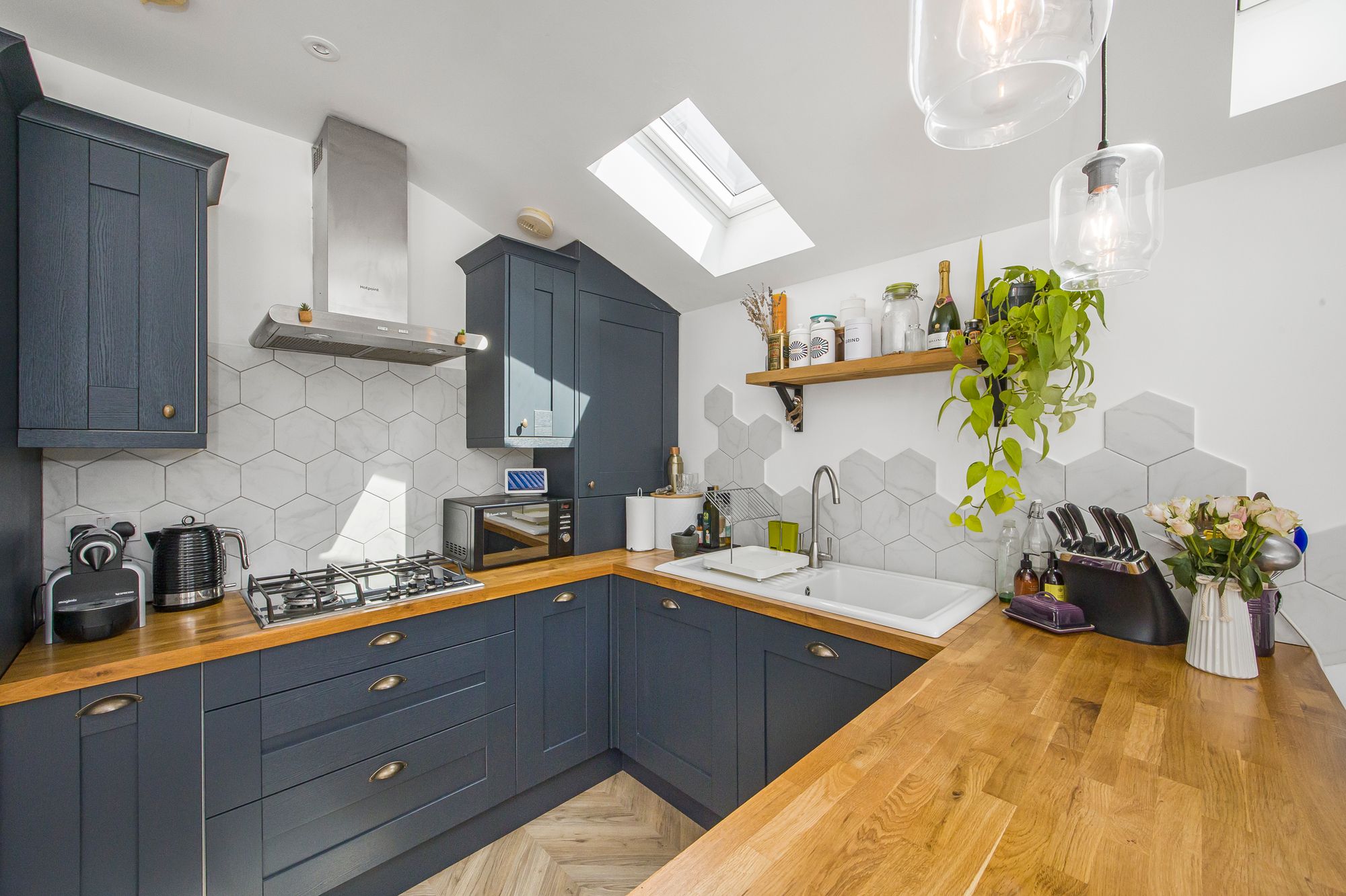 2 bed flat for sale in Buckland Road, Leyton, E10 7