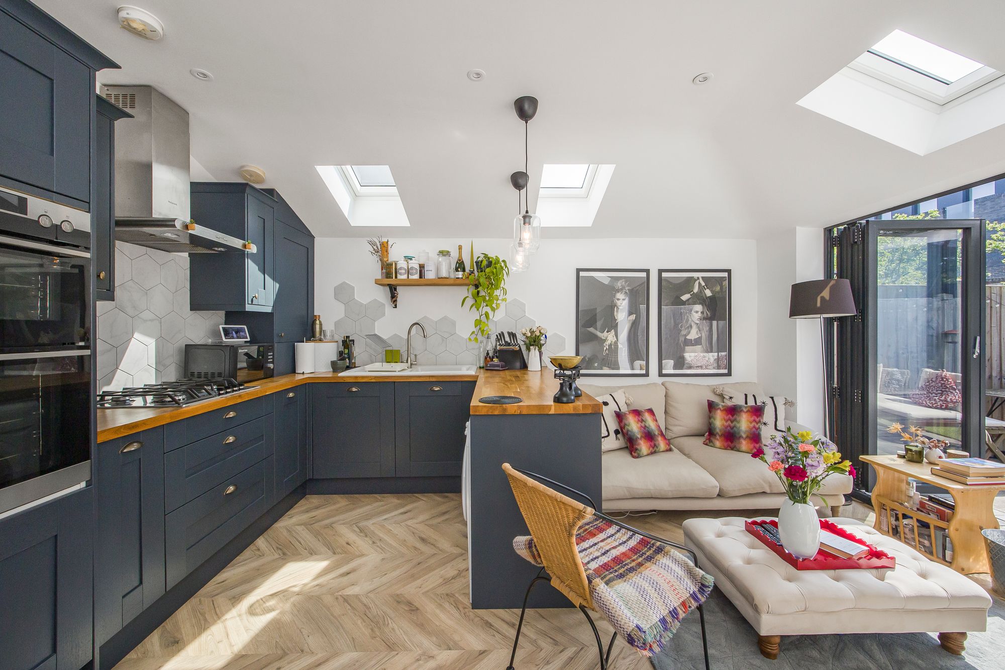 2 bed flat for sale in Buckland Road, Leyton, E10 11