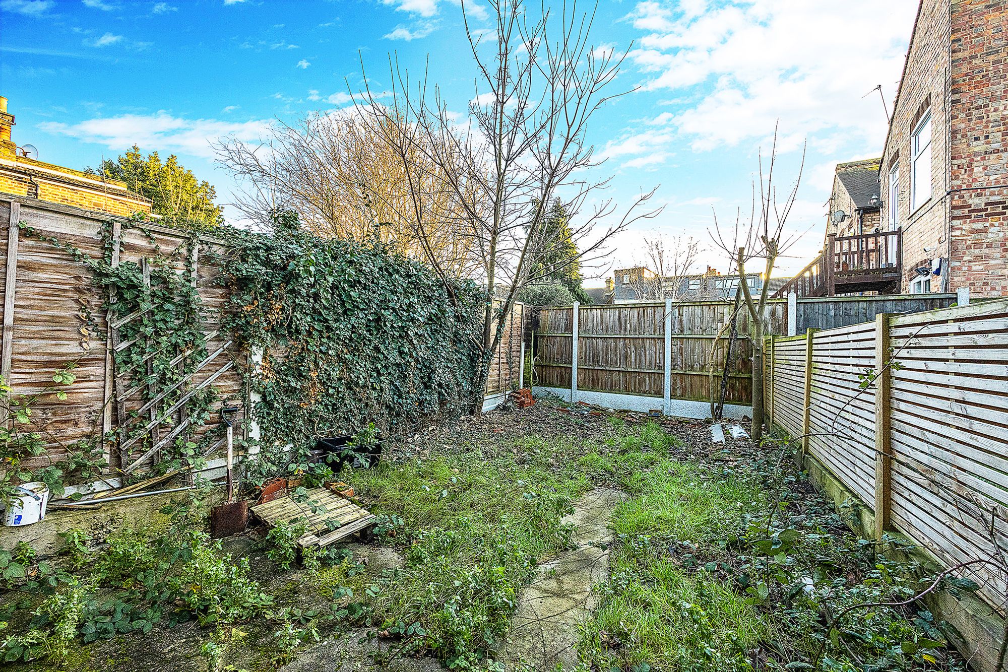 2 bed terraced house for sale in Brookscroft Road, London  - Property Image 13