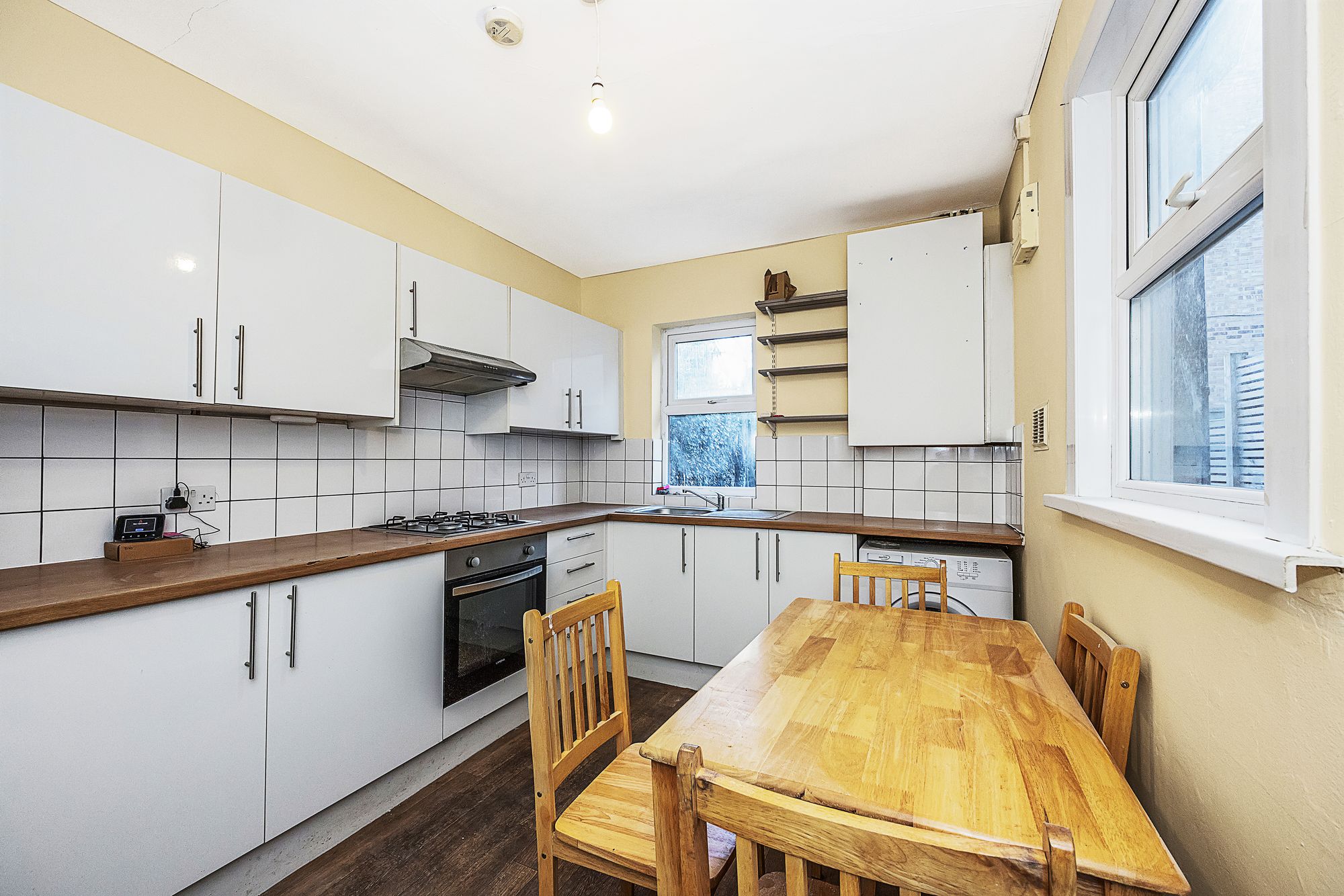 2 bed terraced house for sale in Brookscroft Road, London  - Property Image 3