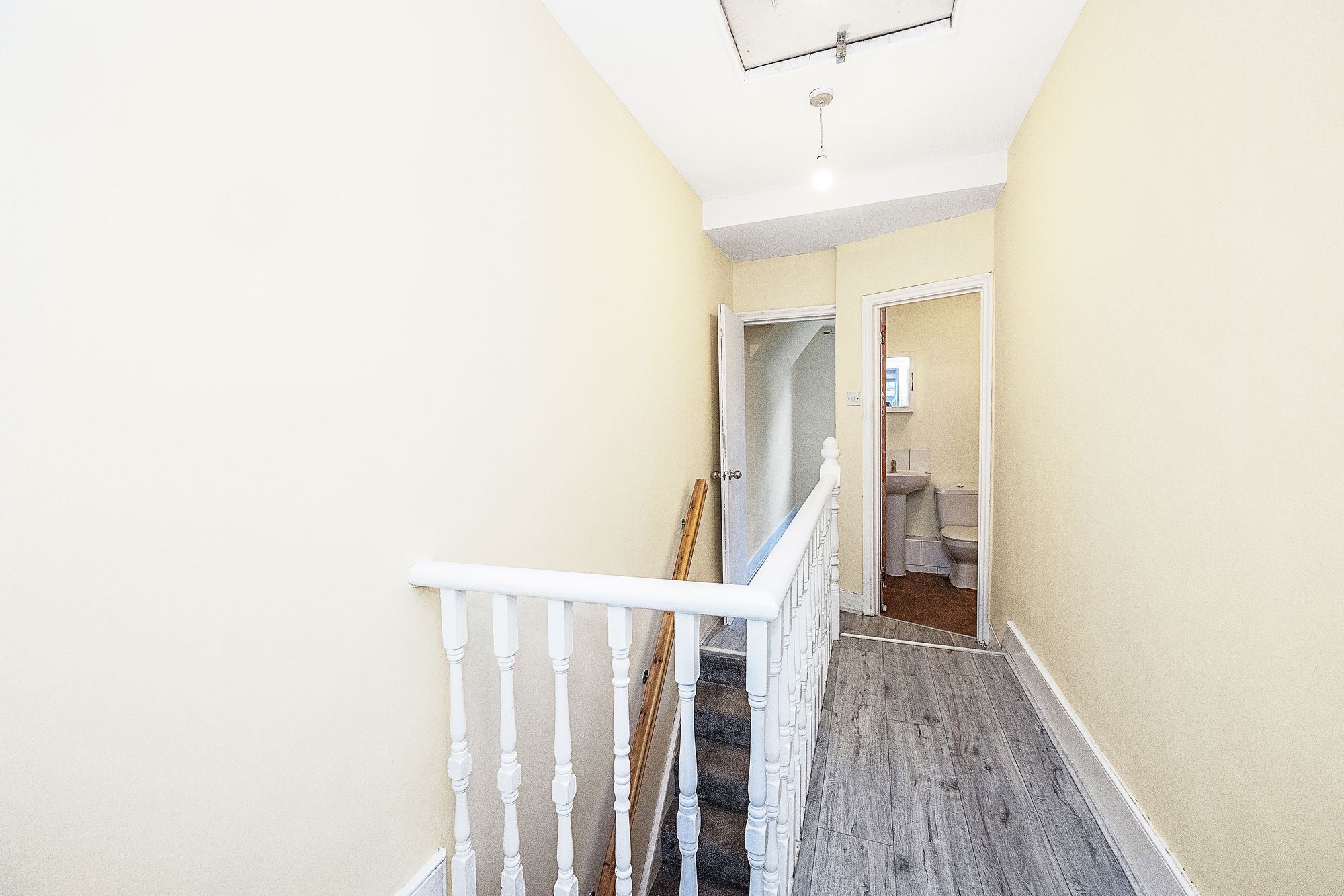 2 bed terraced house for sale in Brookscroft Road, London  - Property Image 8