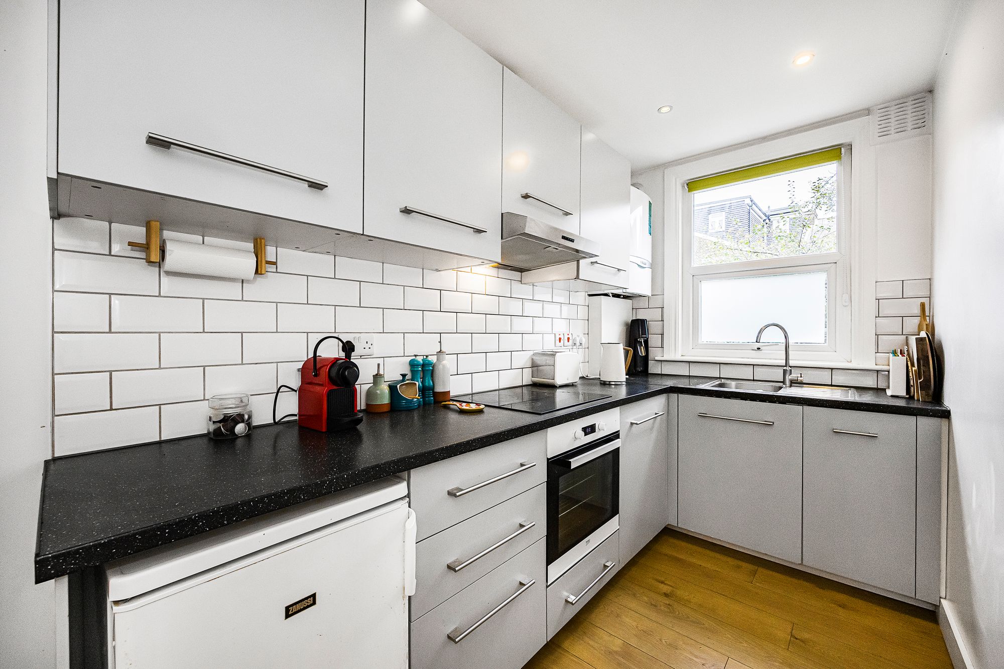 2 bed flat for sale in Brunswick Road, Leyton, E10  - Property Image 5