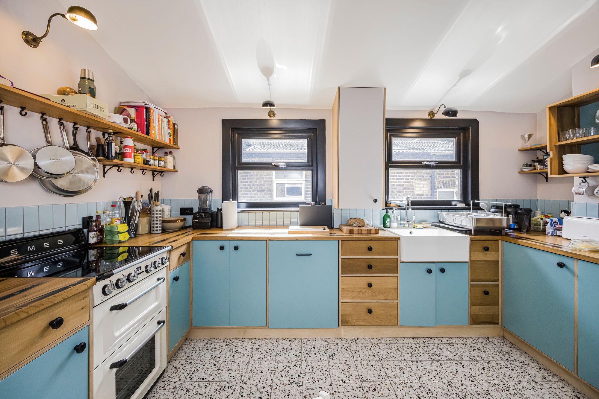 2 bed flat for sale in Francis Road, Leyton, E10 1