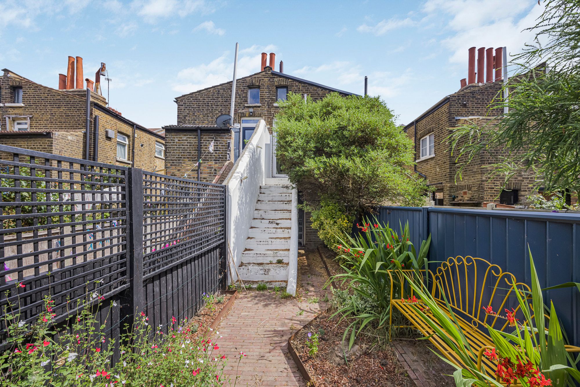 2 bed flat for sale in Francis Road, Leyton, E10 13