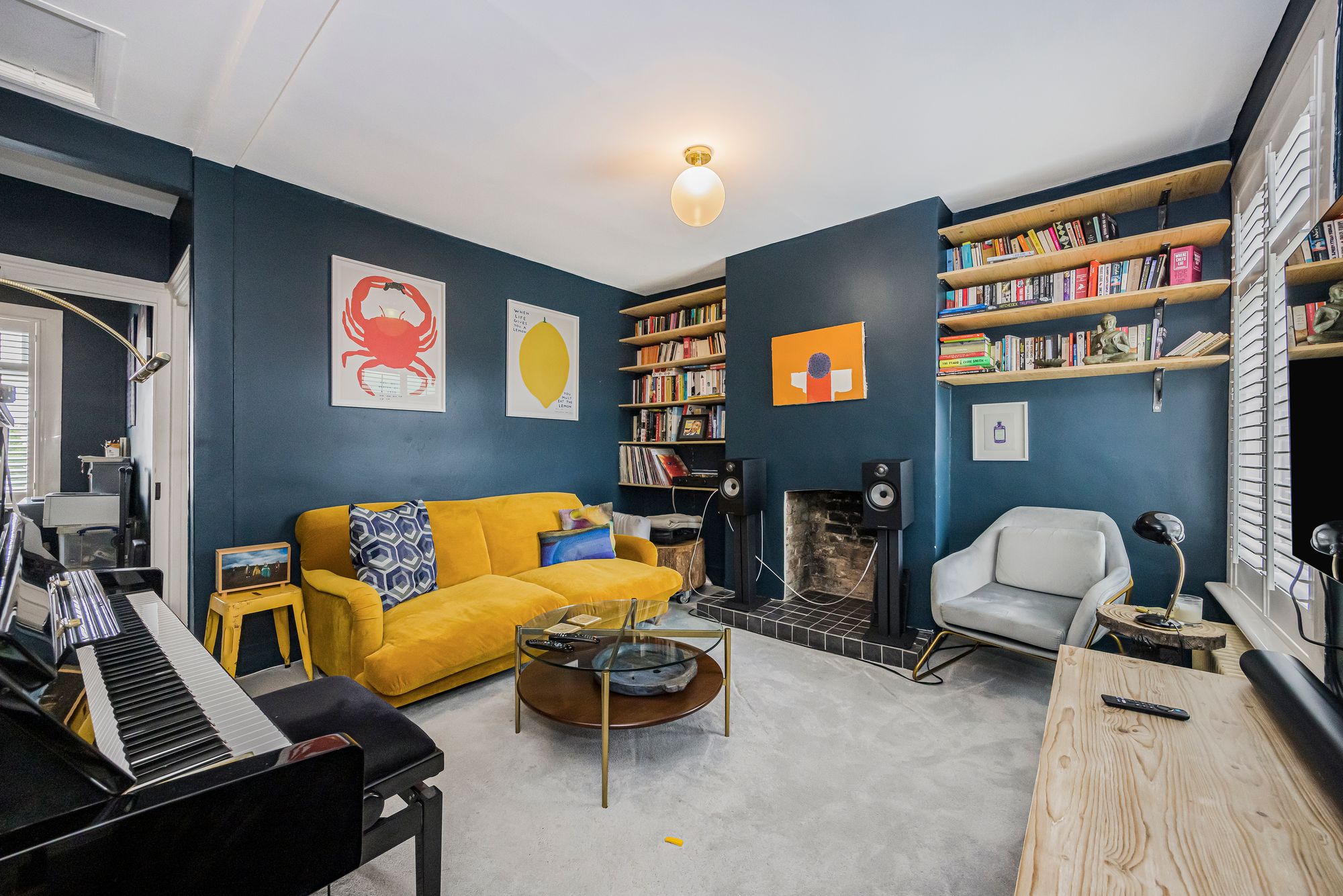 2 bed flat for sale in Francis Road, Leyton, E10  - Property Image 3