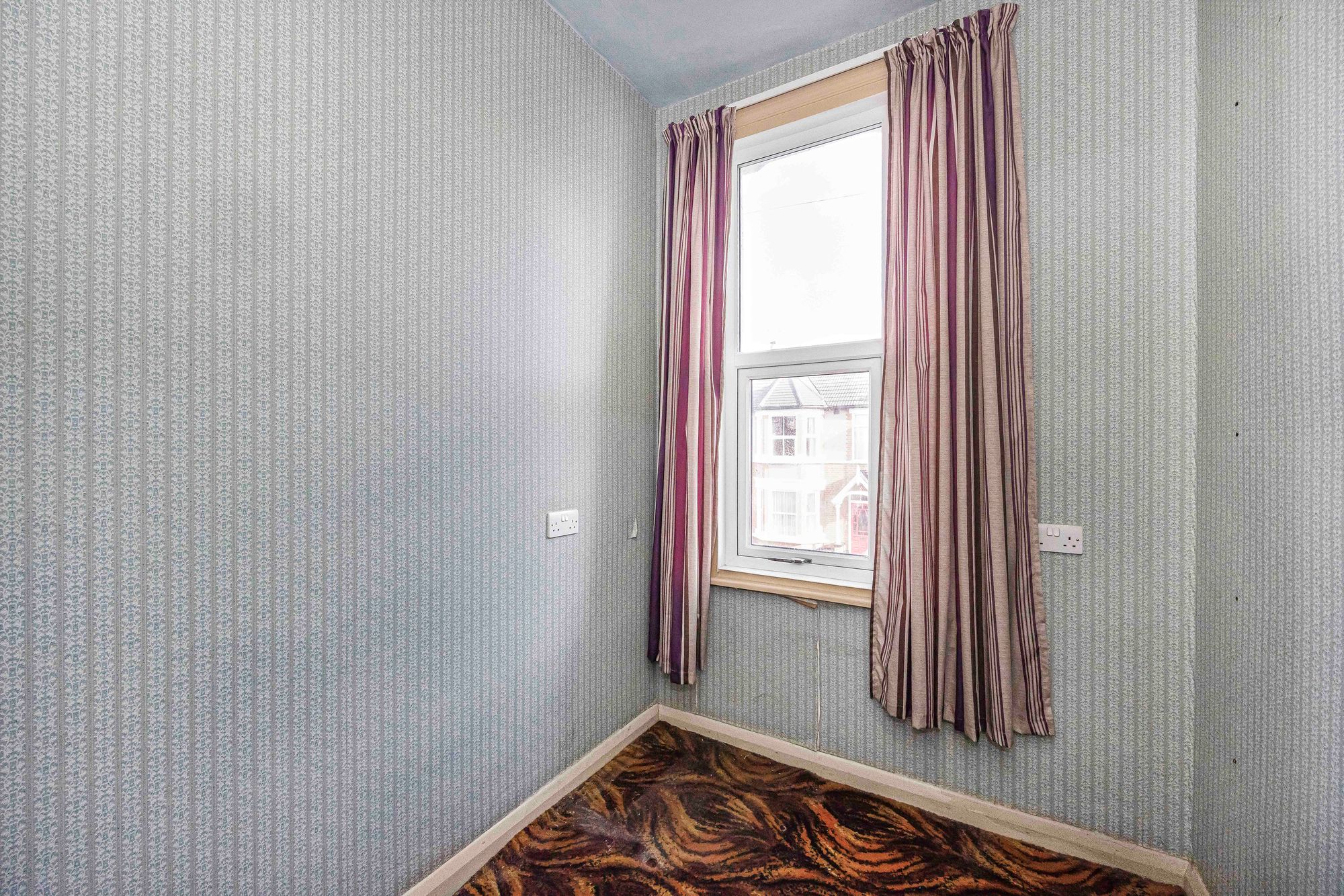 3 bed house for sale in Matlock Road, Leyton, E10 12