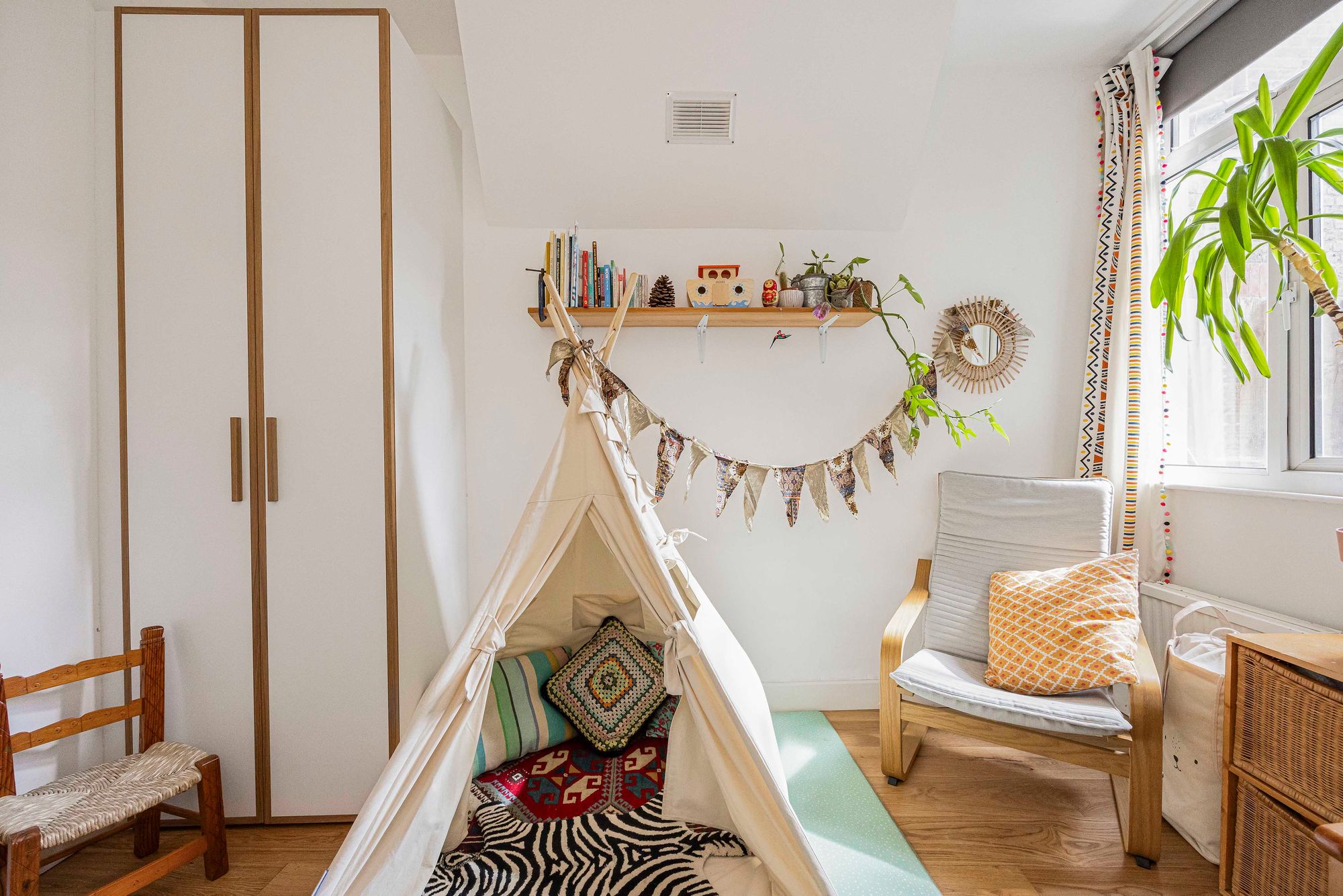 2 bed ground floor flat for sale in Hainault Road, Leytonstone, E11  - Property Image 8