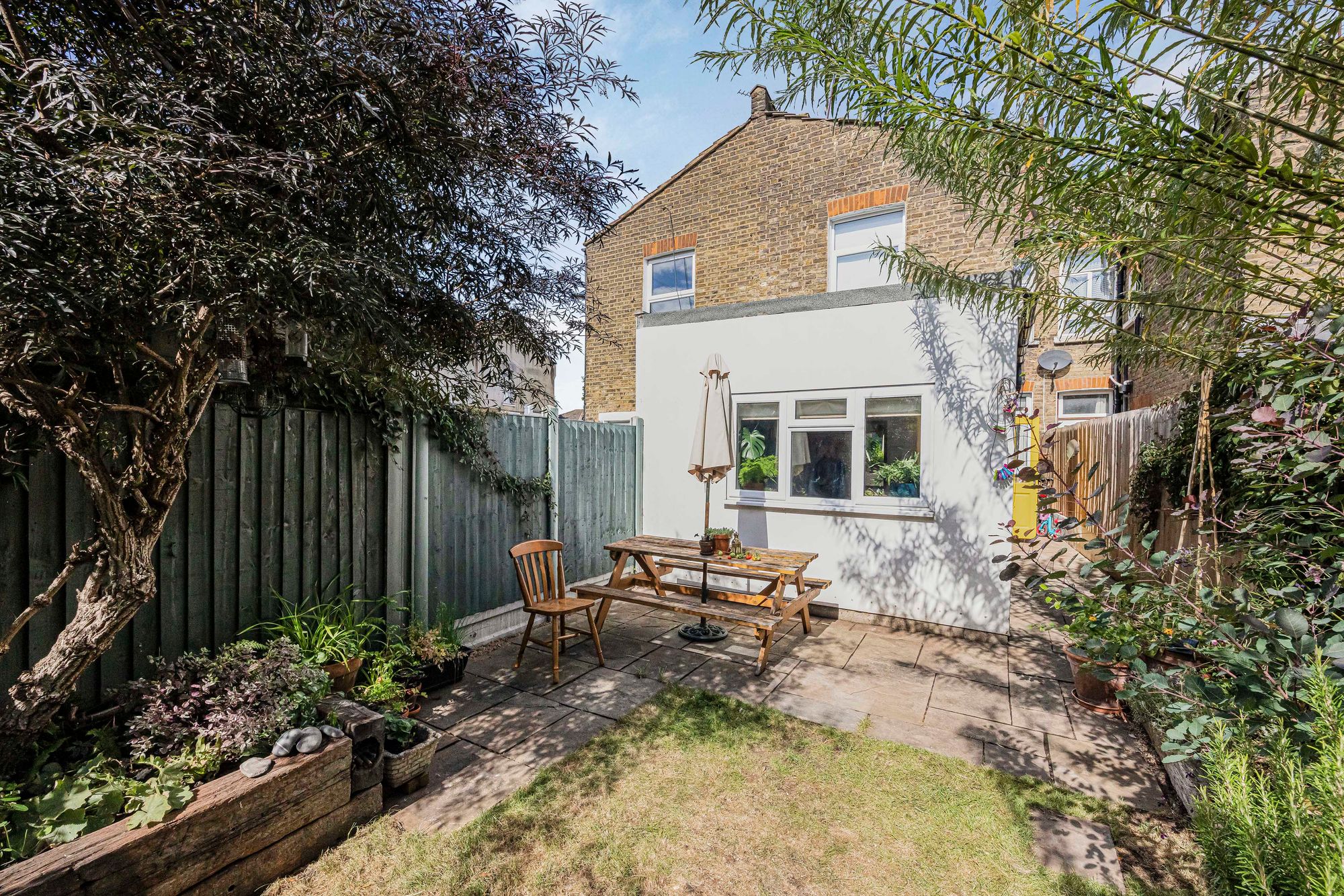 2 bed ground floor flat for sale in Hainault Road, Leytonstone, E11  - Property Image 12