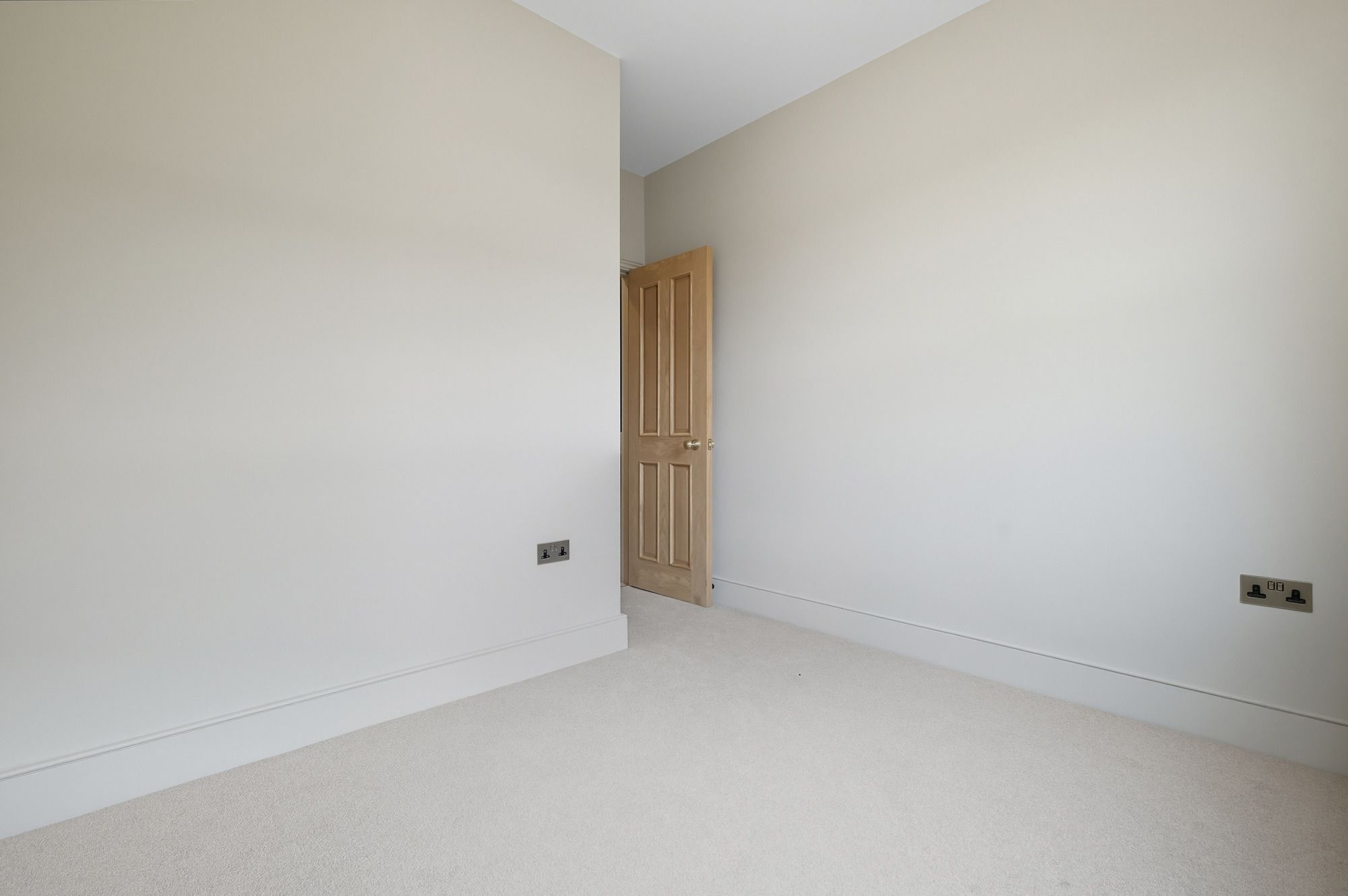 4 bed terraced house for sale in Scotts Road, Leyton, E10  - Property Image 13