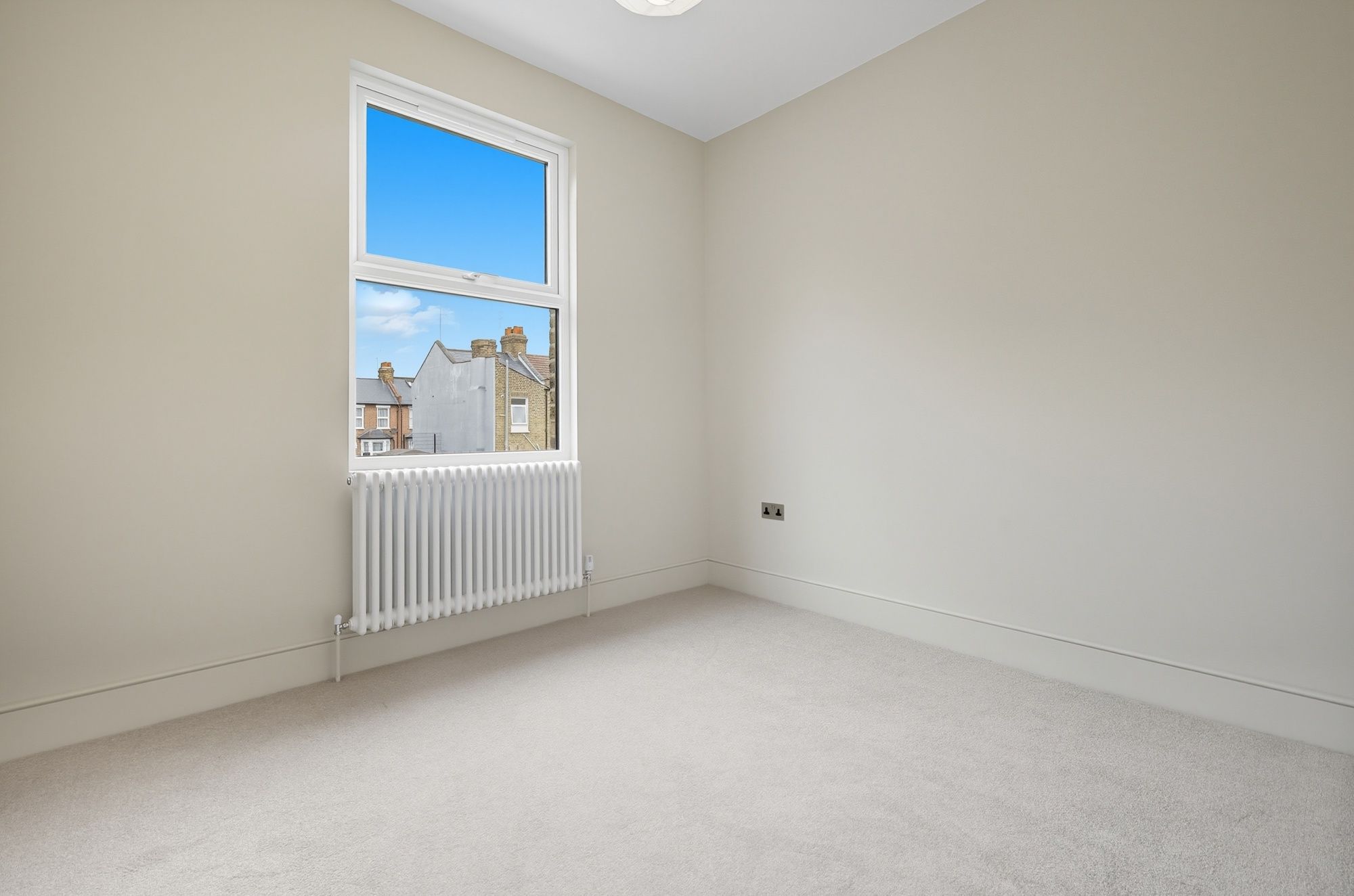 4 bed terraced house for sale in Scotts Road, Leyton, E10 19